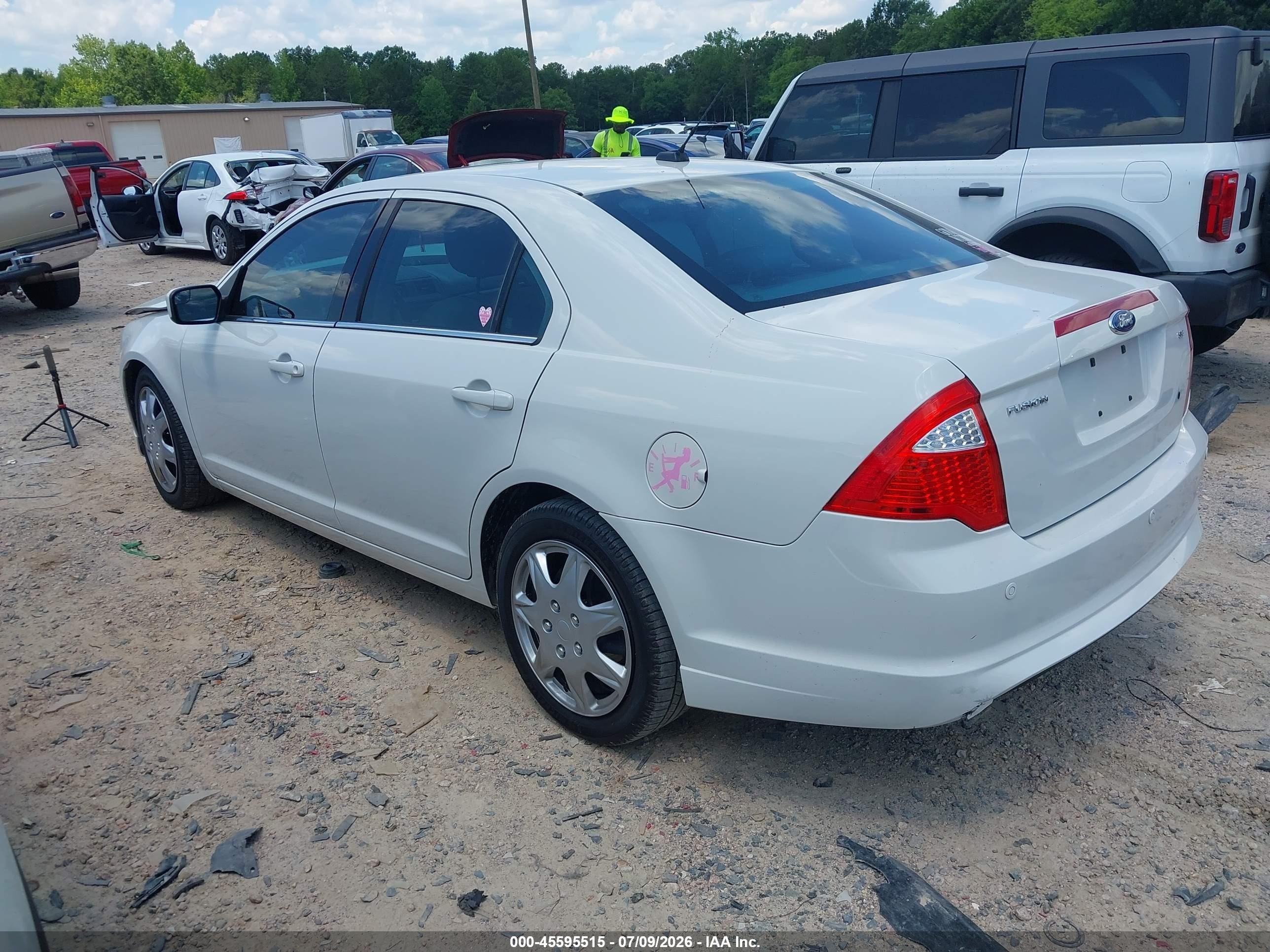 2011 Ford Fusion Se White vin: 3FAHP0HA7BR310053