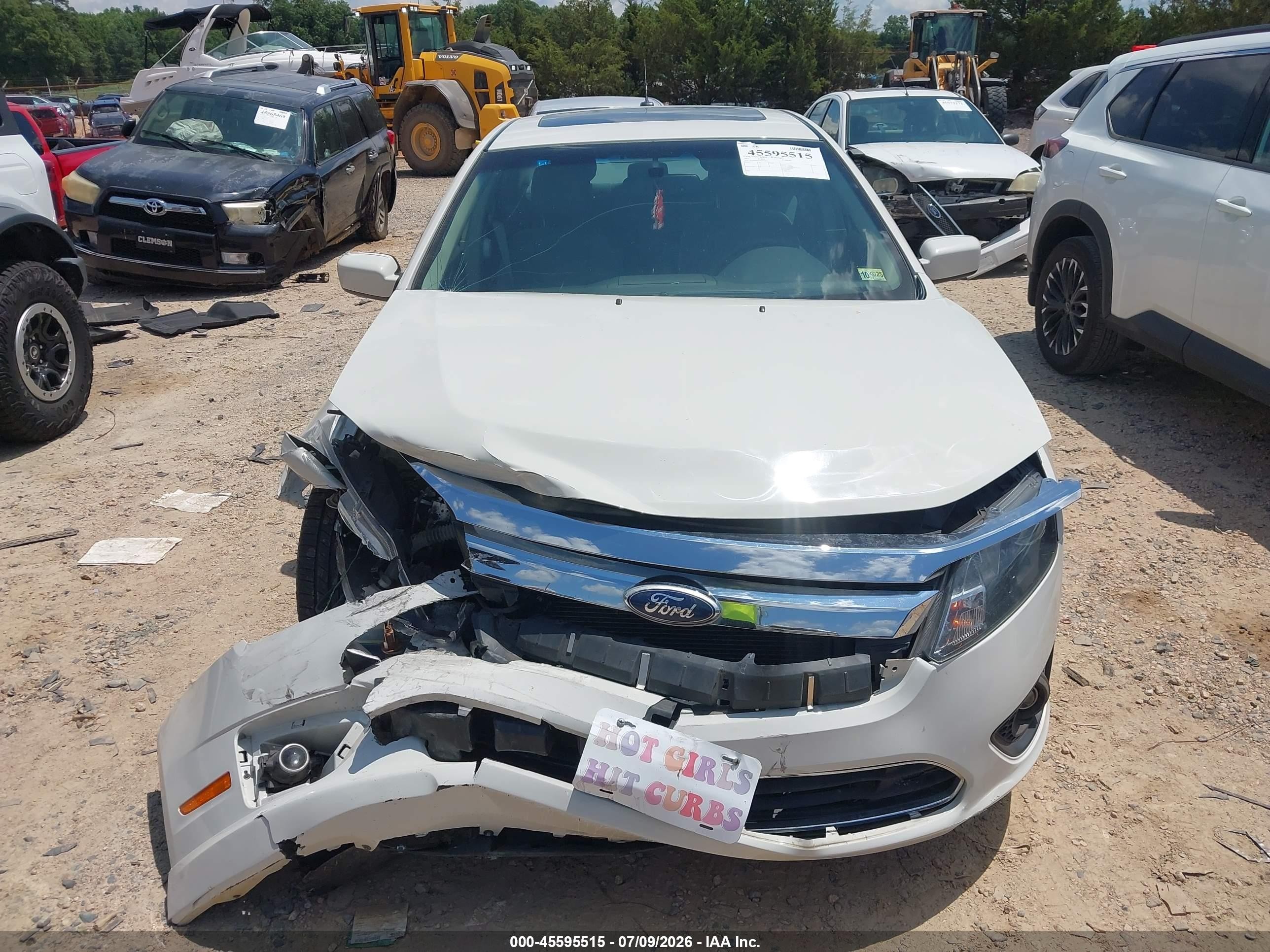 2011 Ford Fusion Se White vin: 3FAHP0HA7BR310053
