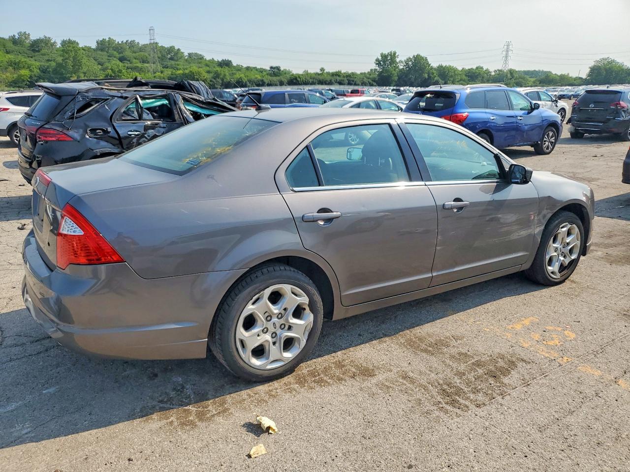 2011 Ford Fusion Se Gray vin: 3FAHP0HA7BR316628