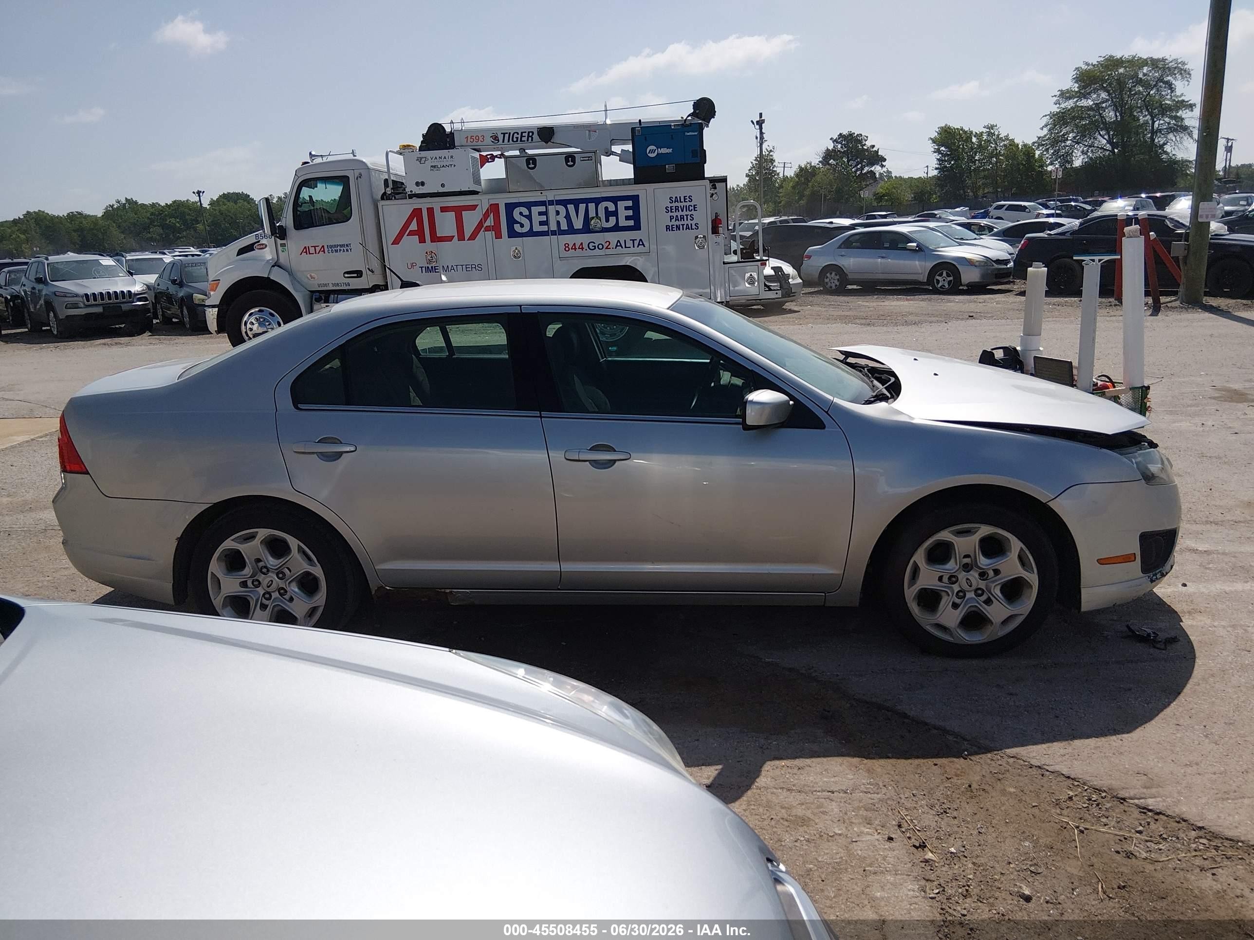 2011 Ford Fusion Se Silver vin: 3FAHP0HA7BR341190