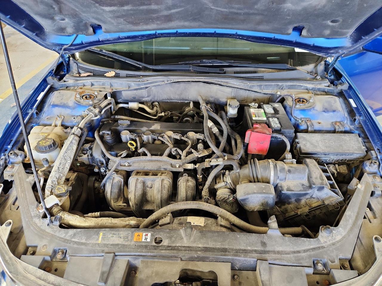 2011 Ford Fusion Se Blue vin: 3FAHP0HA7BR346597