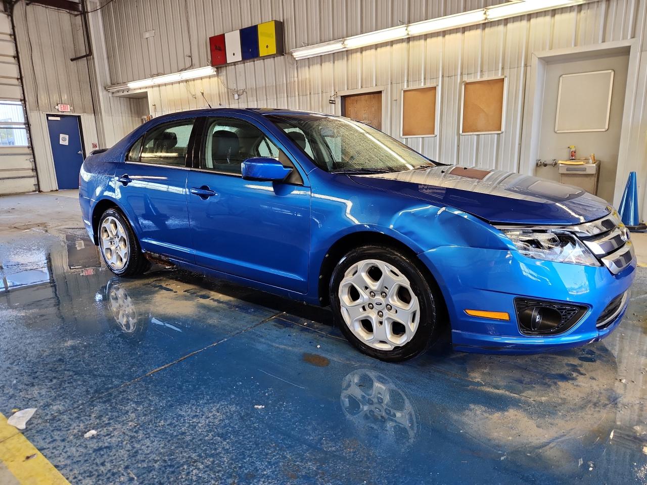 2011 Ford Fusion Se Blue vin: 3FAHP0HA7BR346597 Damage: Right Head Lamp, Broken, Replacement Required