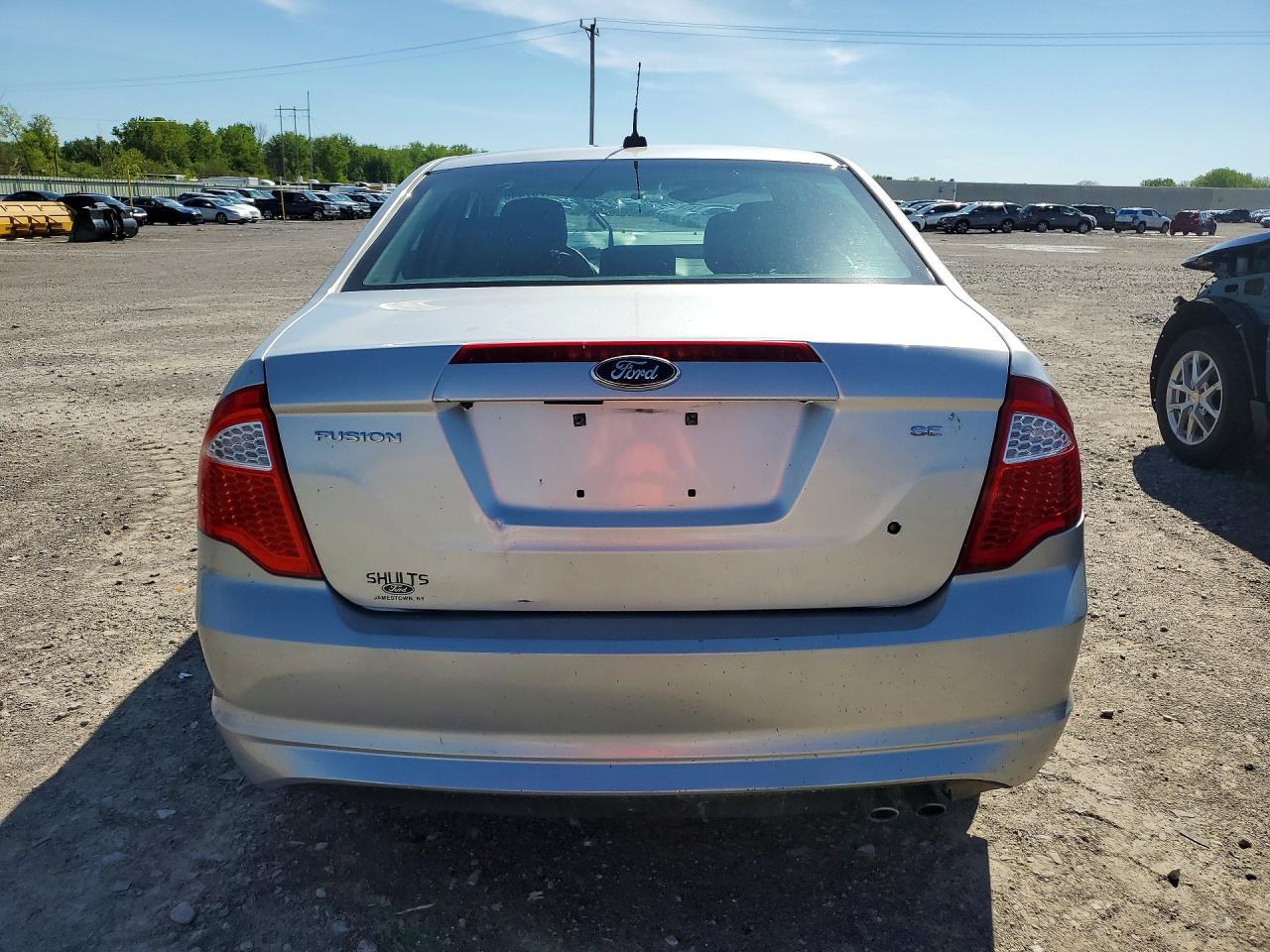 2012 Ford Fusion Se Серебряный vin: 3FAHP0HA7CR105088