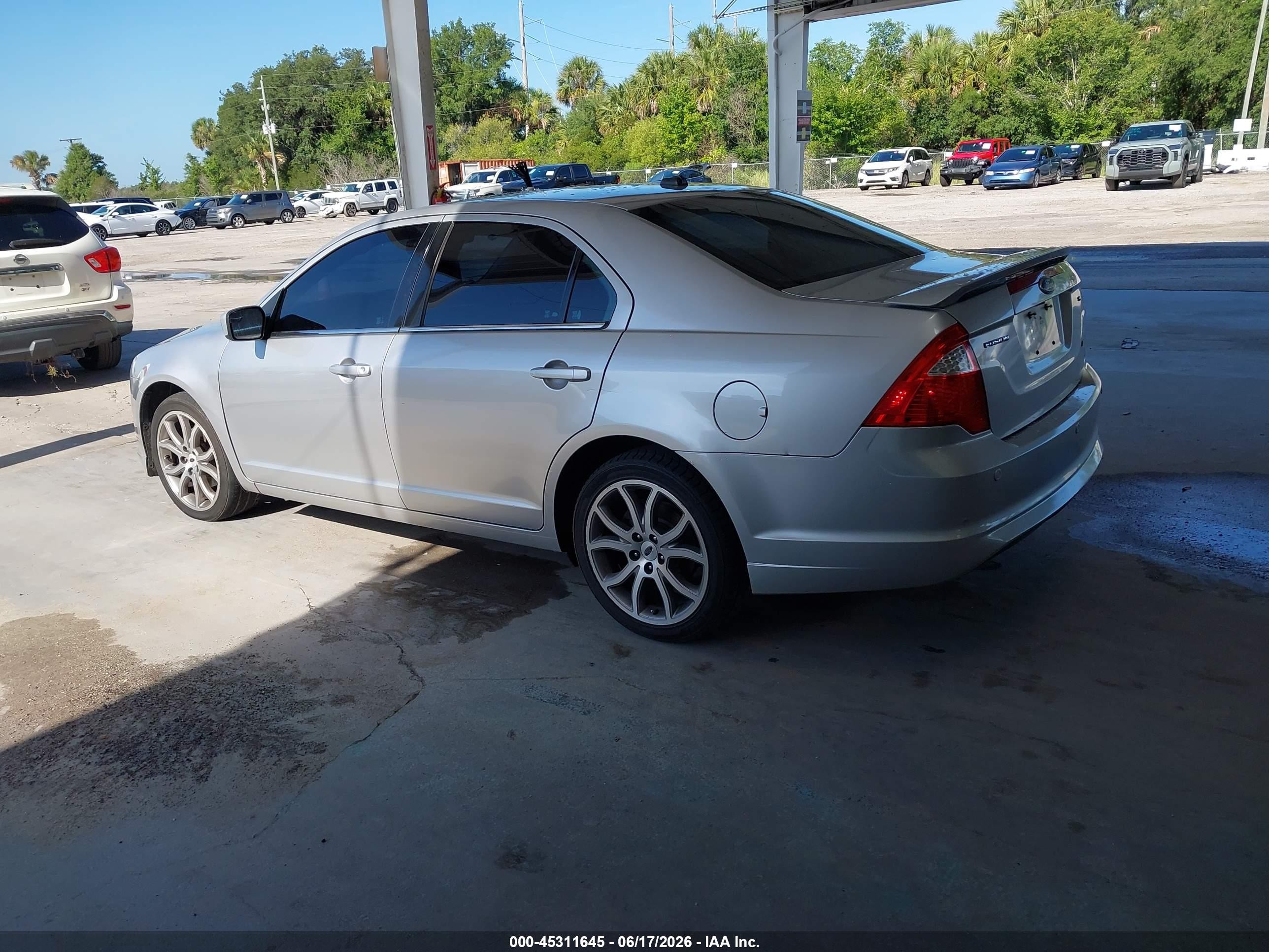 2012 Ford Fusion Se Silver vin: 3FAHP0HA7CR124840
