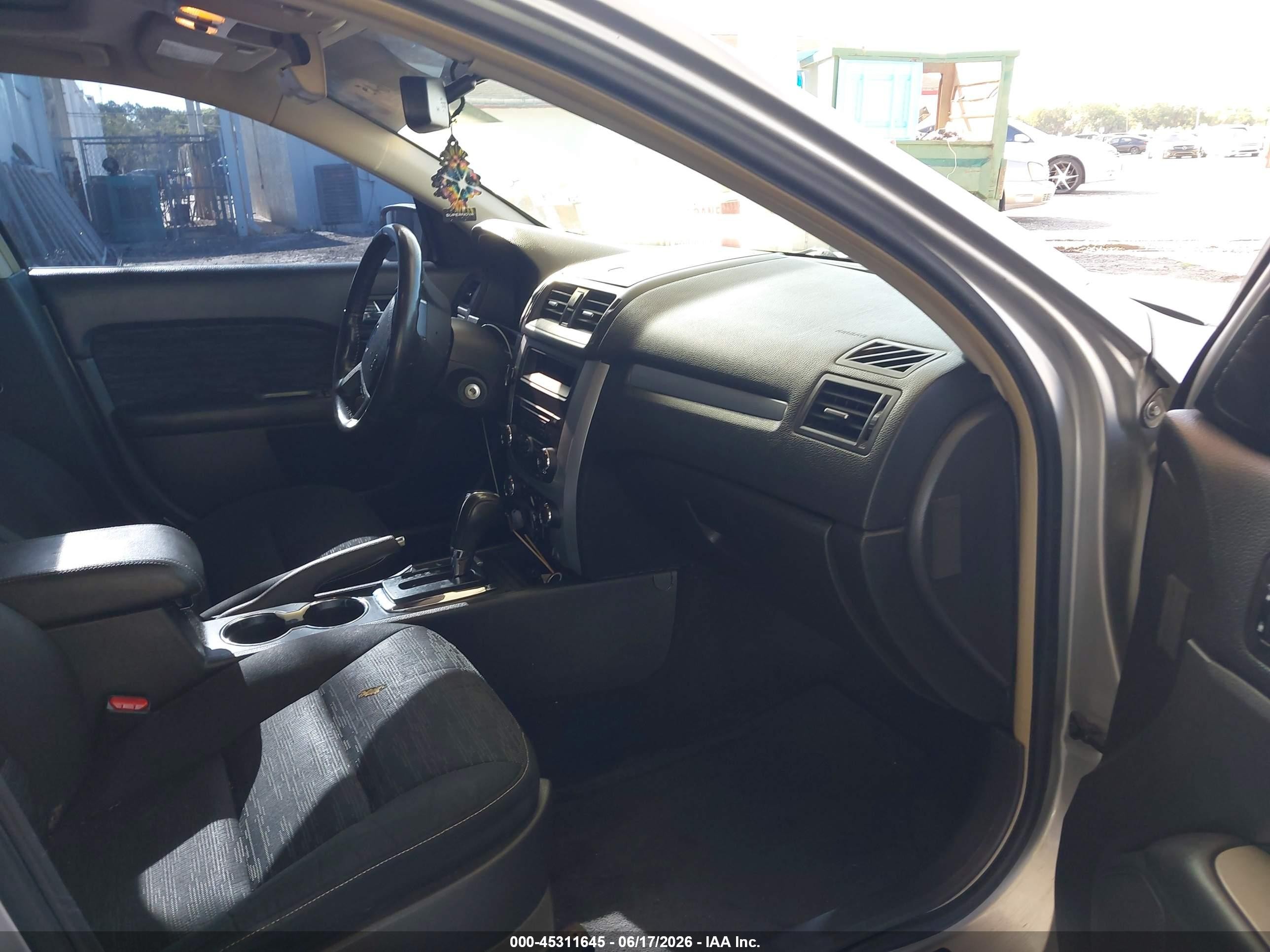 2012 Ford Fusion Se Silver vin: 3FAHP0HA7CR124840