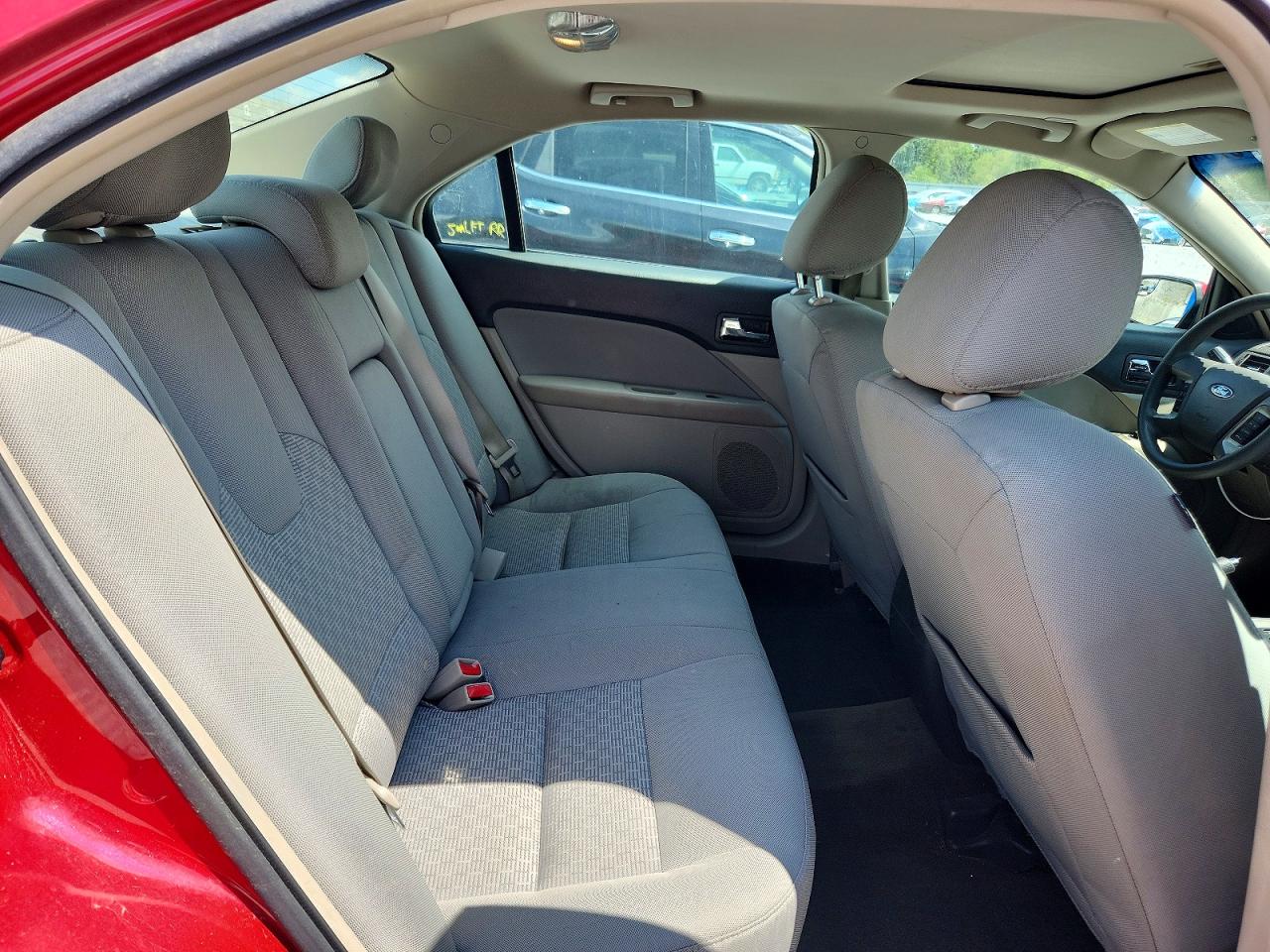 2012 Ford Fusion Se Red vin: 3FAHP0HA7CR168613