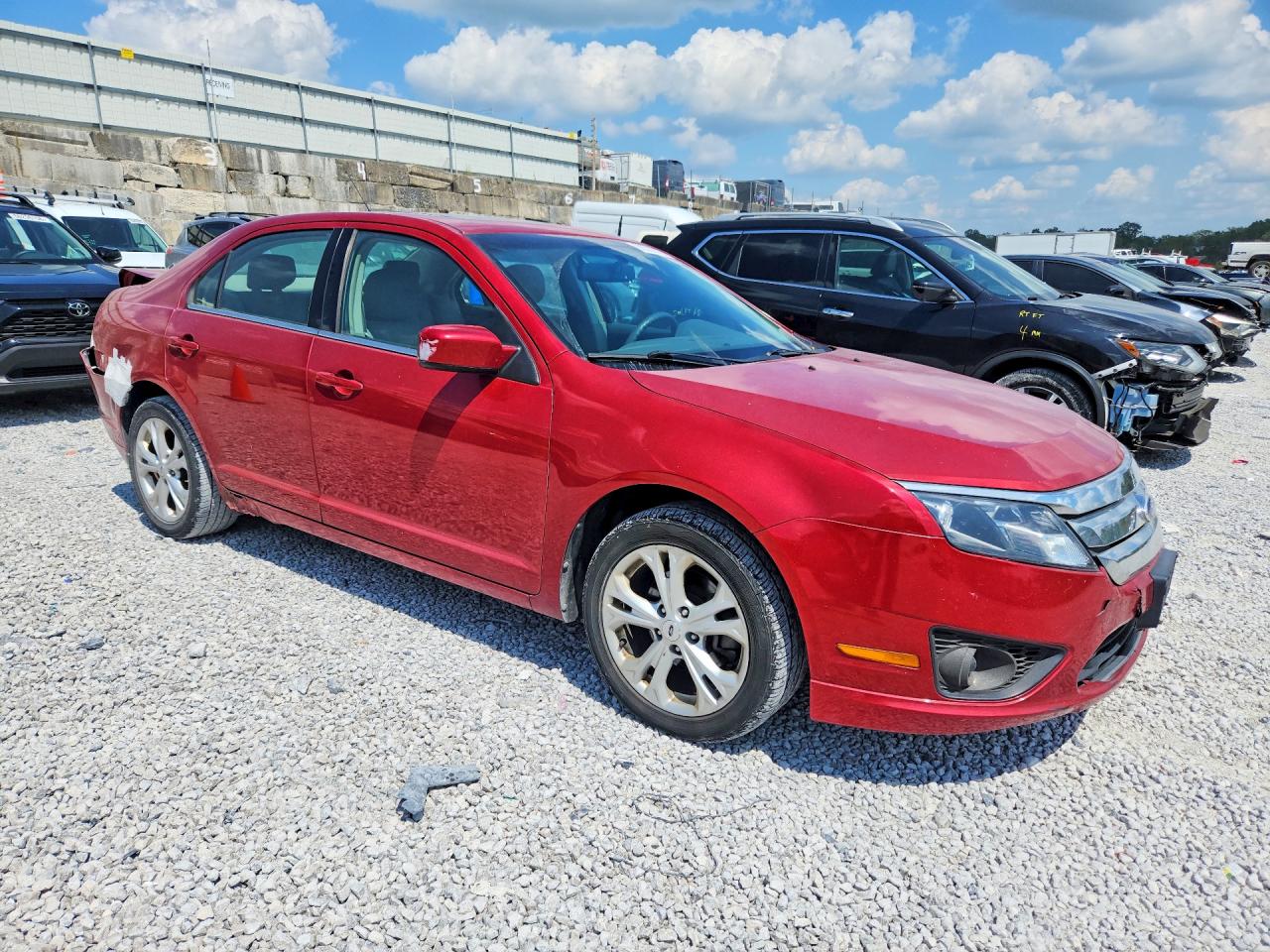 2012 Ford Fusion Se Red vin: 3FAHP0HA7CR168613