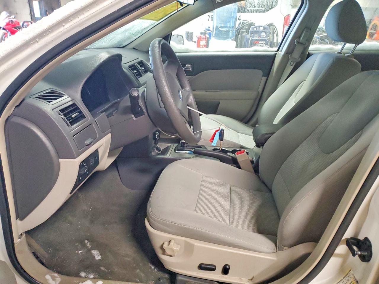 2012 Ford Fusion Se White vin: 3FAHP0HA7CR239910