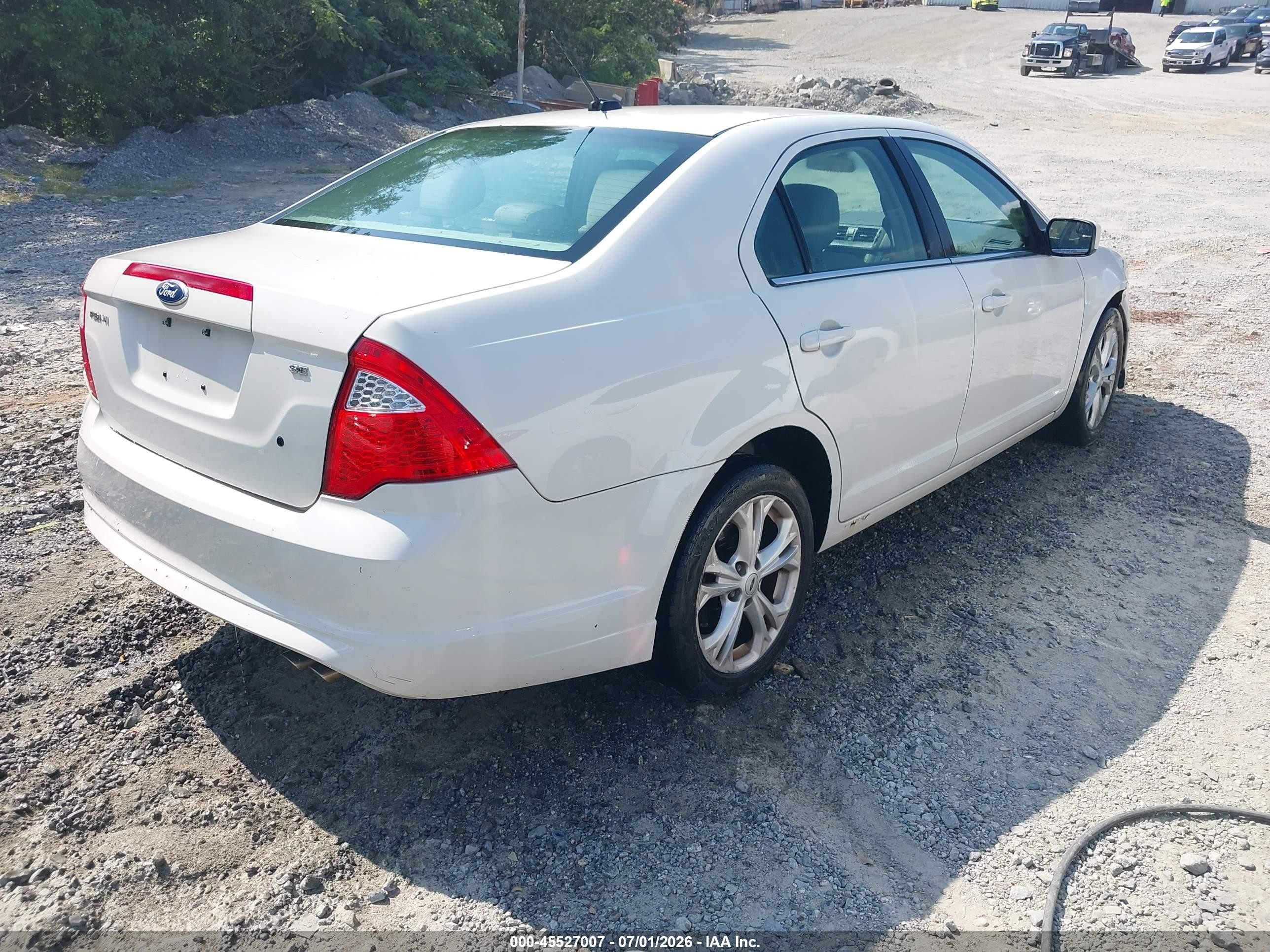 2012 Ford Fusion Se White vin: 3FAHP0HA7CR248610