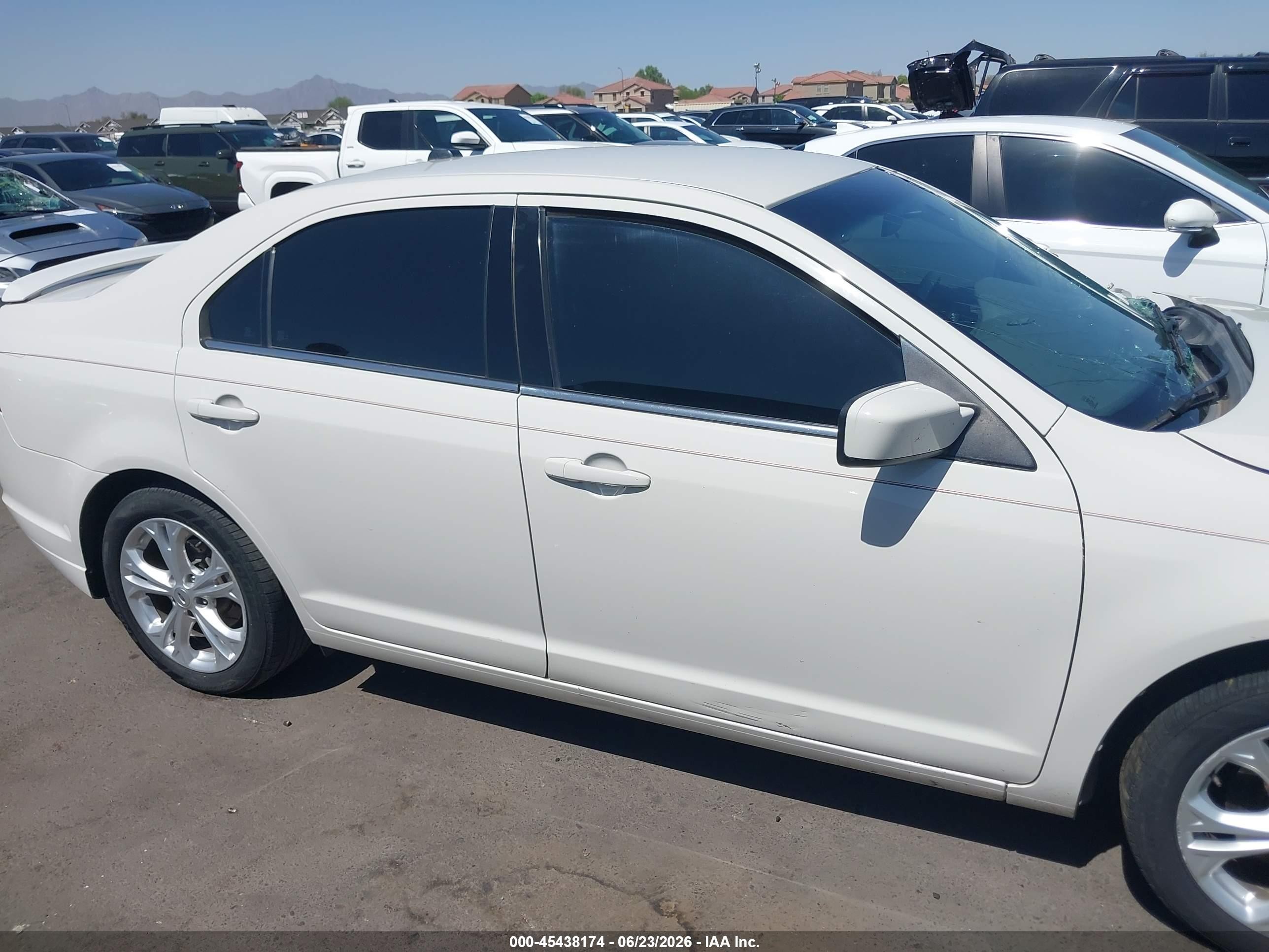 2012 Ford Fusion Se Белый vin: 3FAHP0HA7CR248977