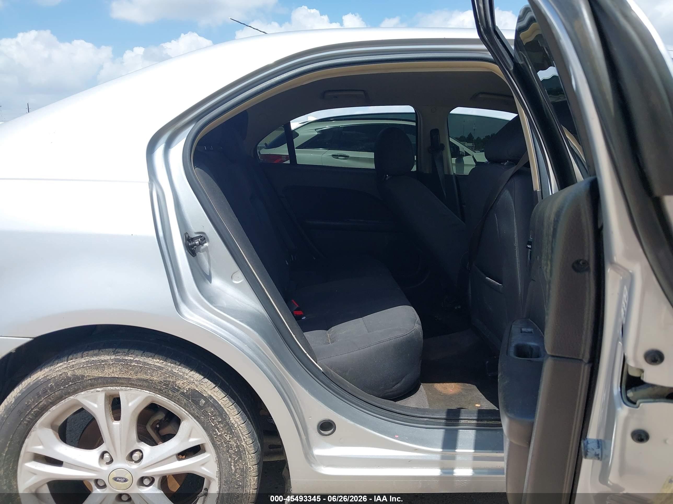 2012 Ford Fusion Se Silver vin: 3FAHP0HA7CR306232