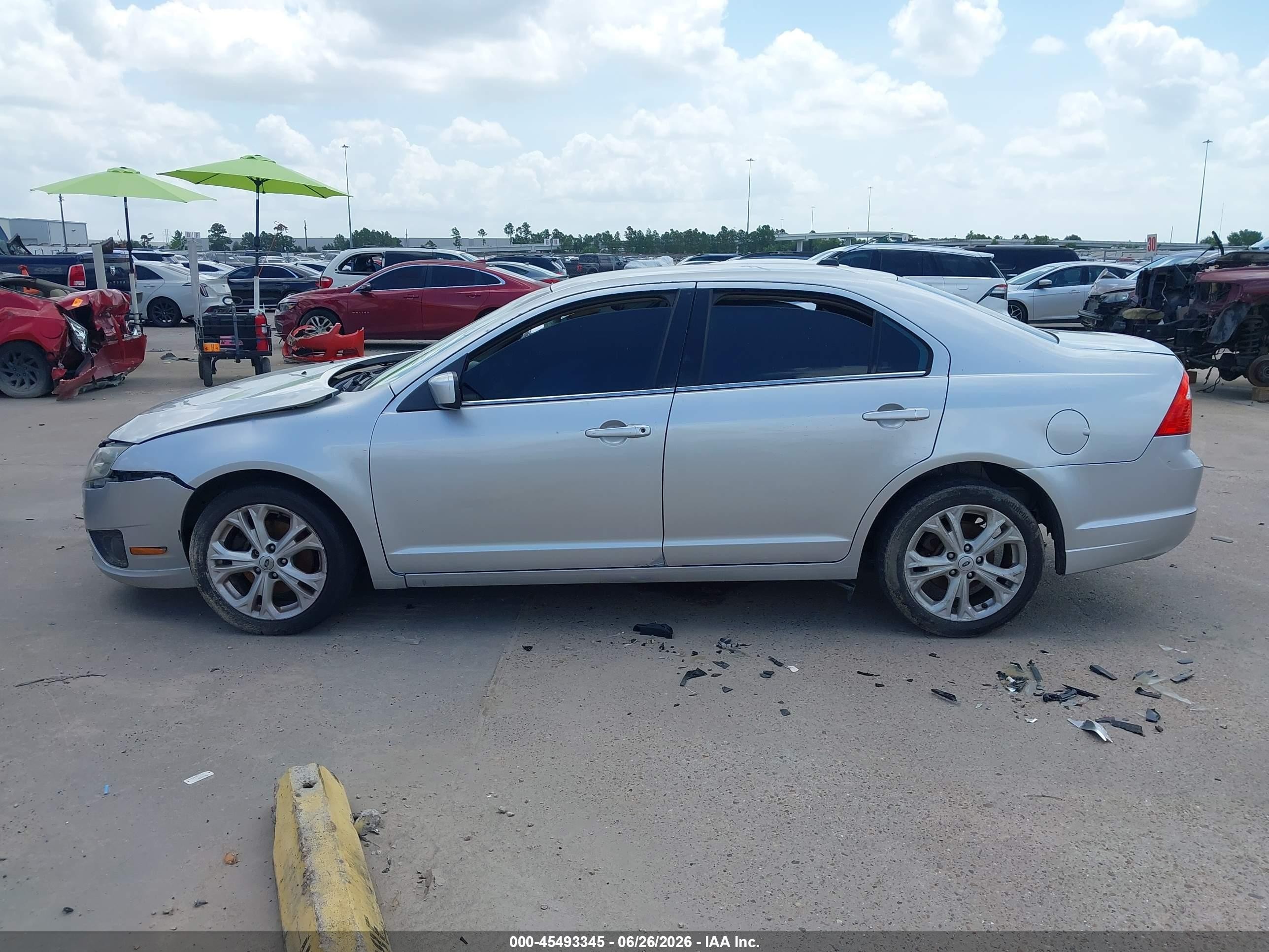 2012 Ford Fusion Se Silver vin: 3FAHP0HA7CR306232