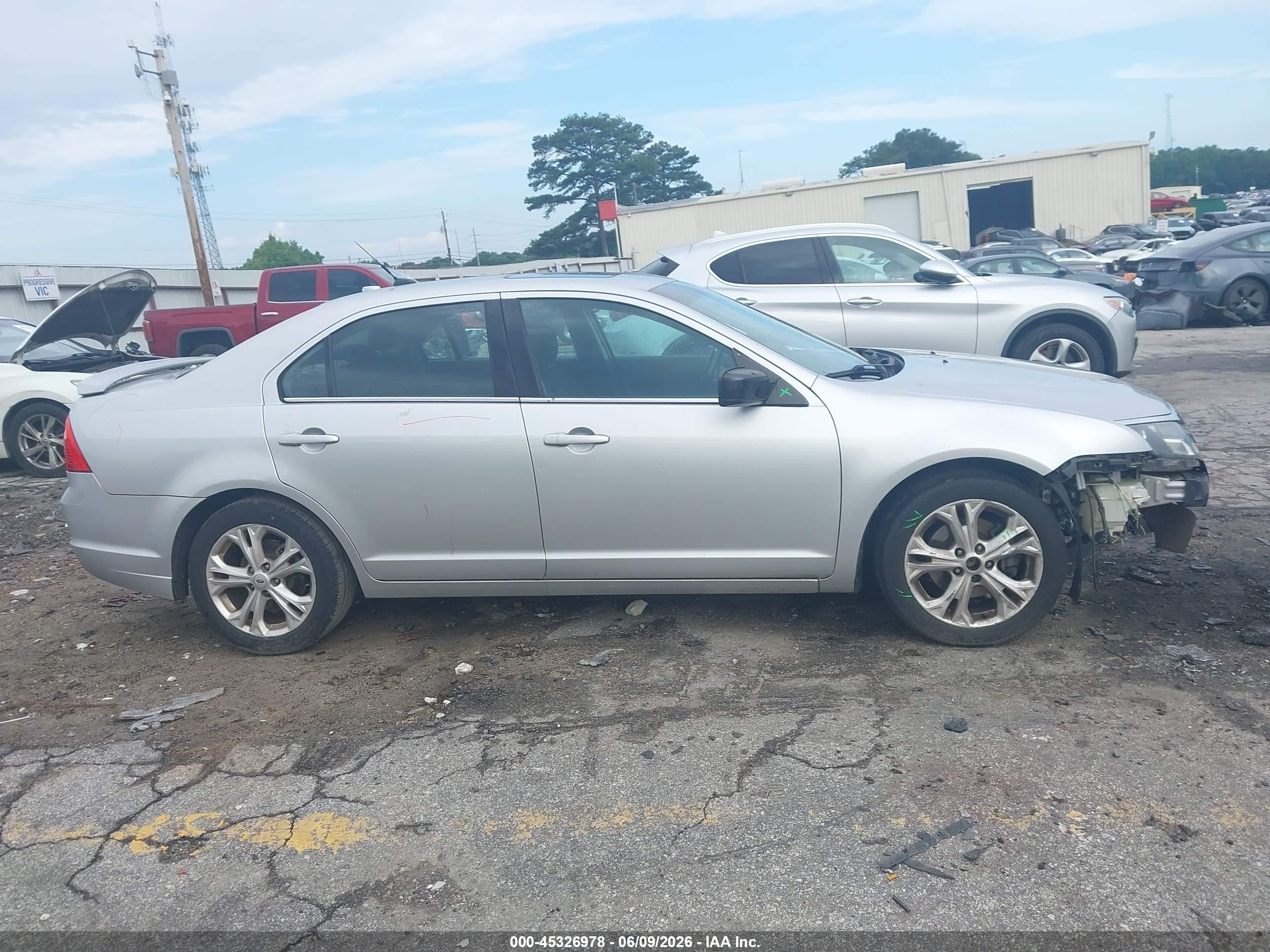 2012 Ford Fusion Se Silver vin: 3FAHP0HA7CR372134