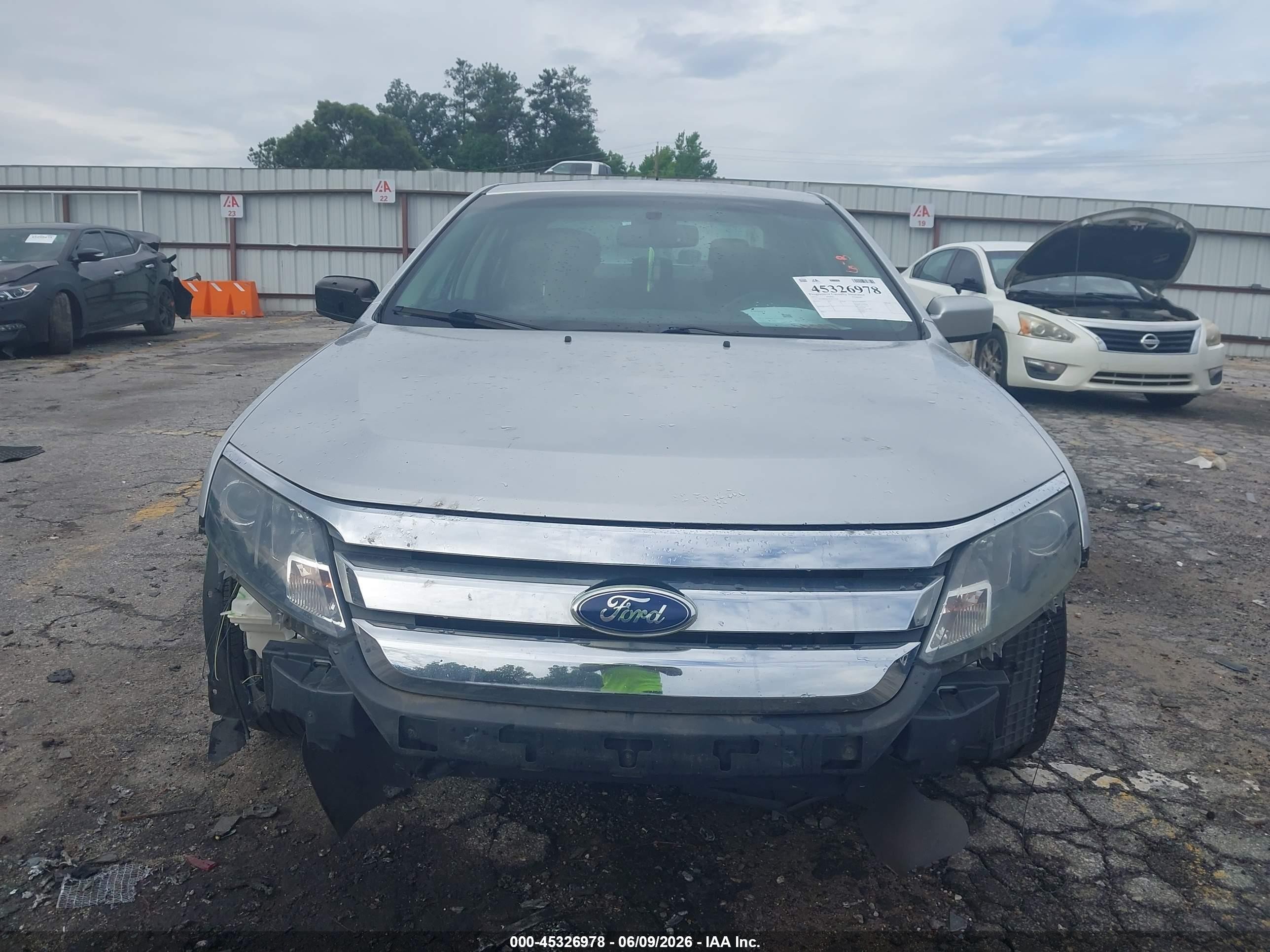 2012 Ford Fusion Se Silver vin: 3FAHP0HA7CR372134