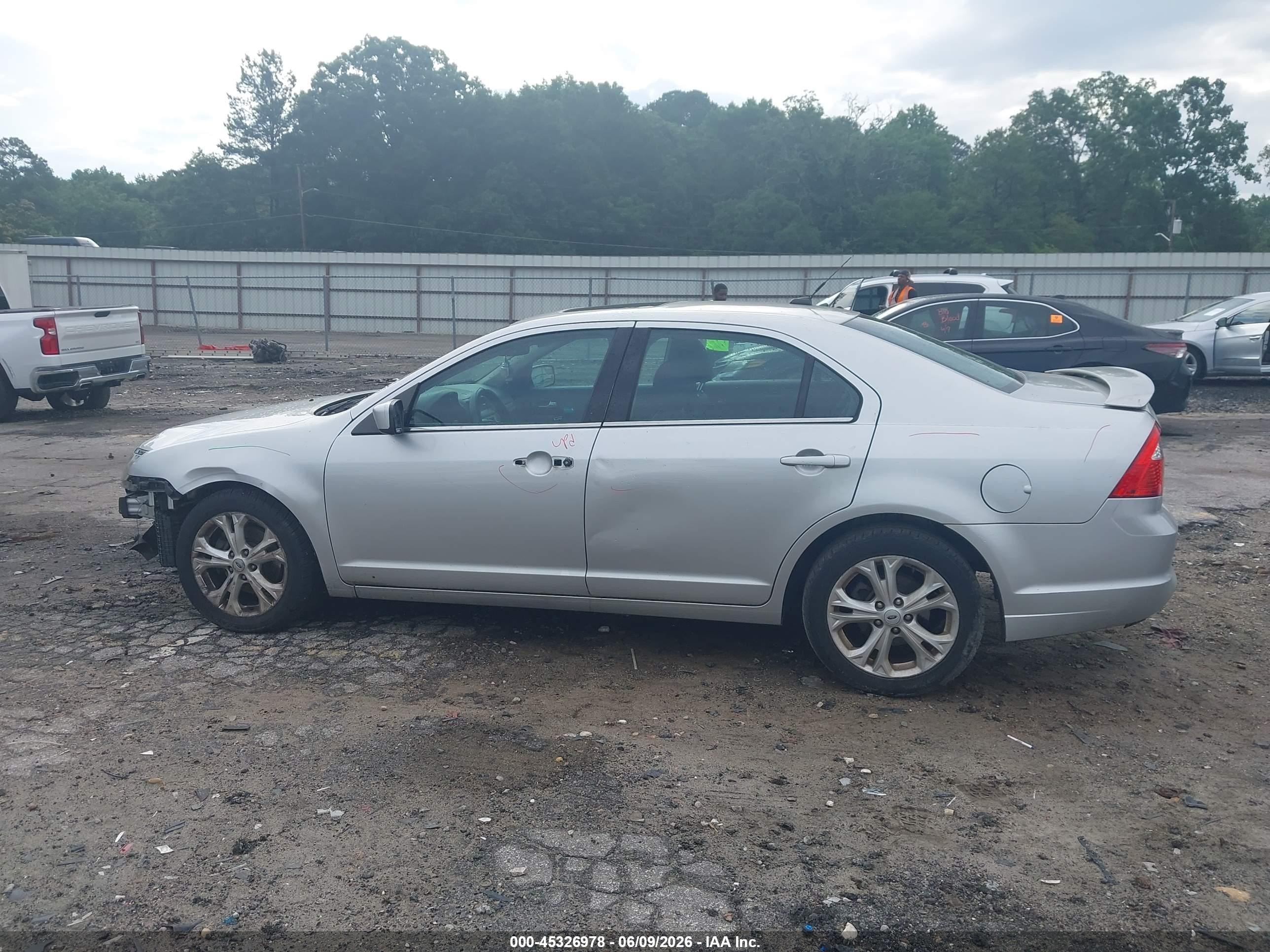 2012 Ford Fusion Se Silver vin: 3FAHP0HA7CR372134
