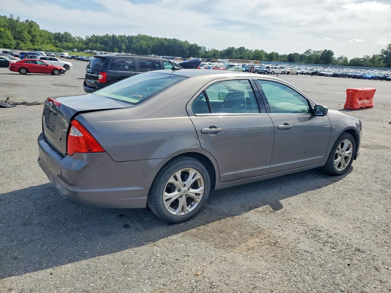 2012 Ford Fusion Se Gray vin: 3FAHP0HA7CR407772