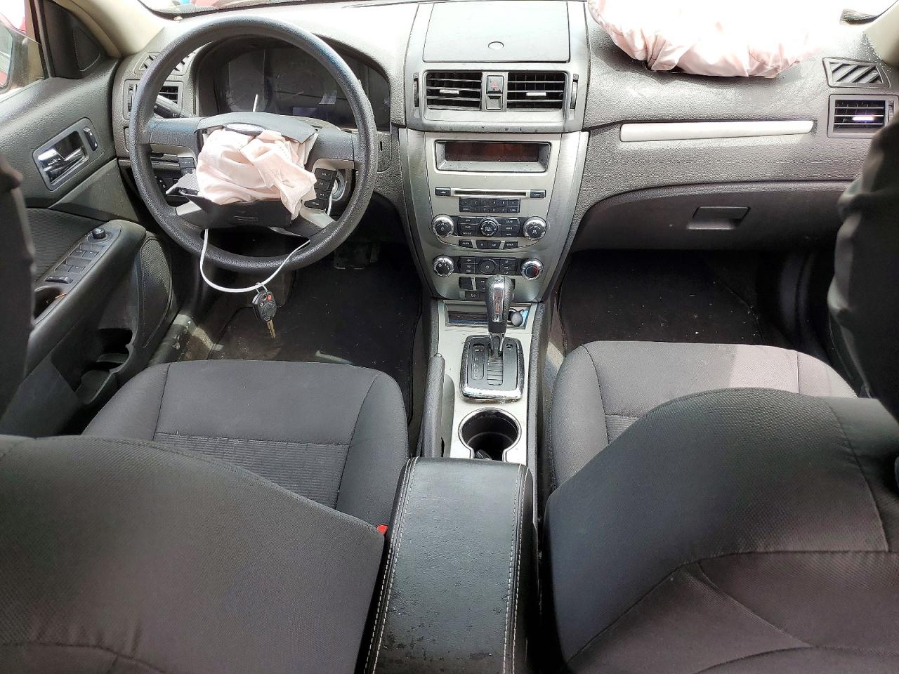 2012 Ford Fusion Se Red vin: 3FAHP0HA7CR423857