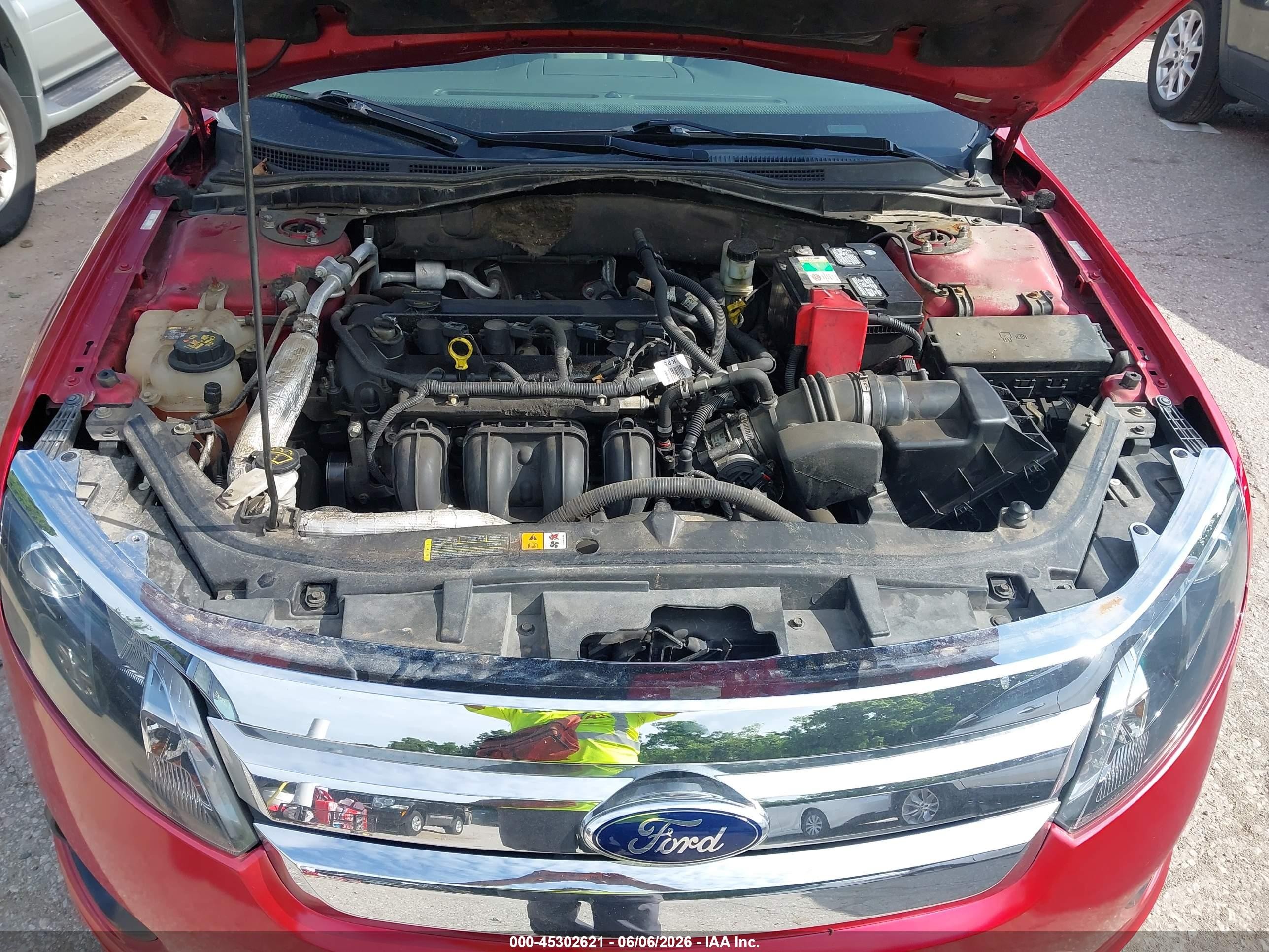 2012 Ford Fusion Se Red vin: 3FAHP0HA7CR437113