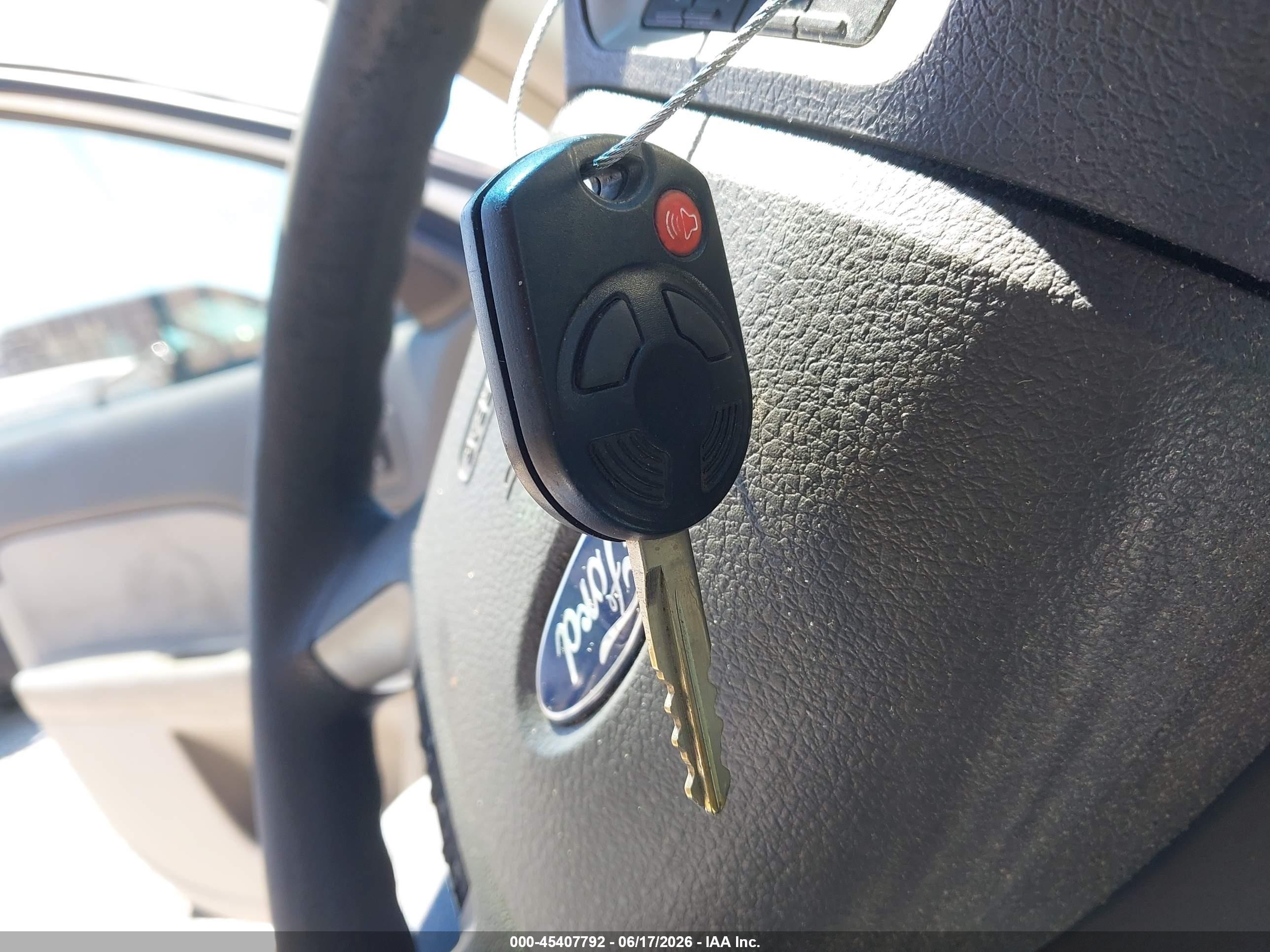 2012 Ford Fusion Se White vin: 3FAHP0HA7CR441209