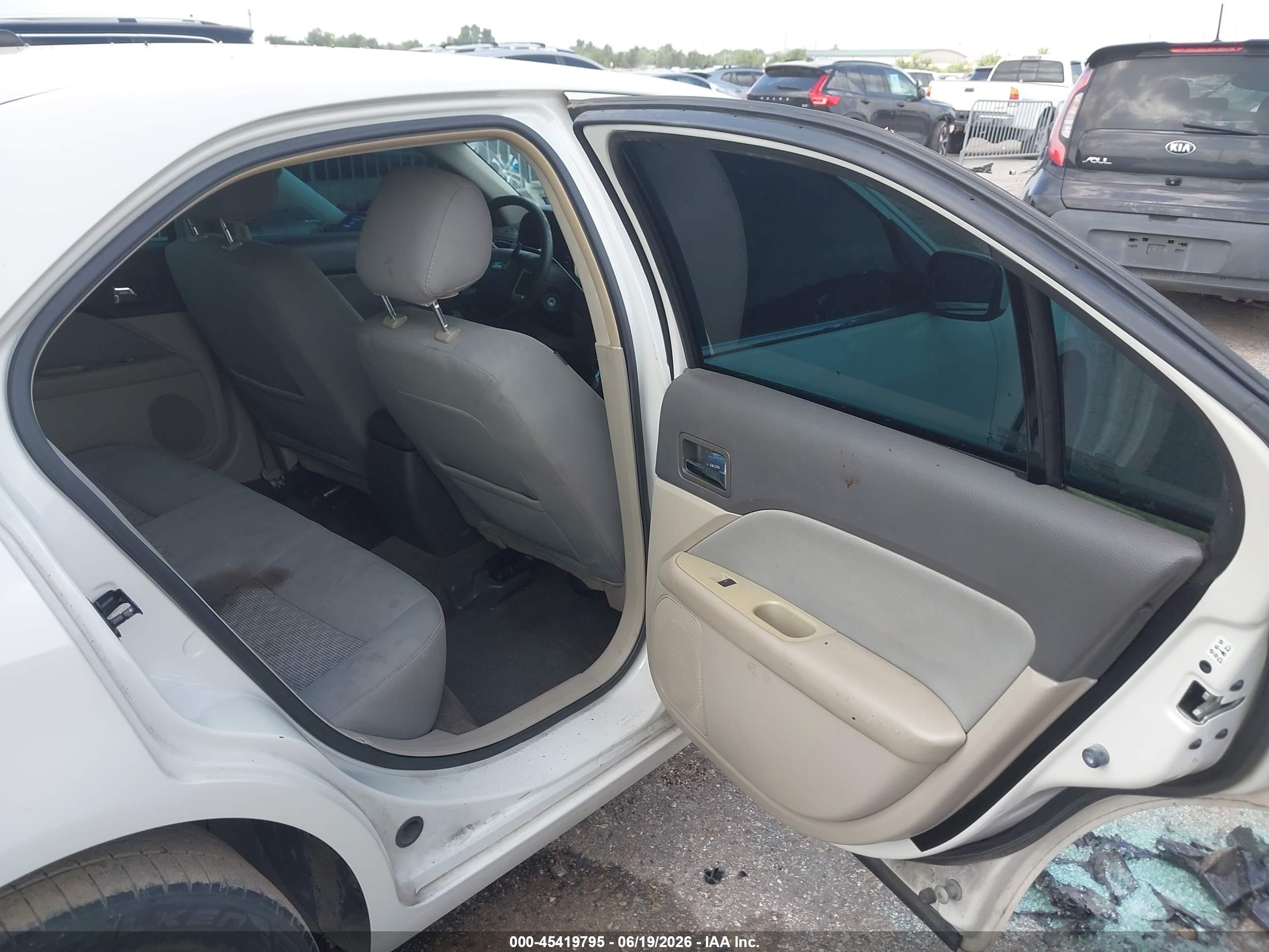 2012 Ford Fusion Se White vin: 3FAHP0HA7CR444756