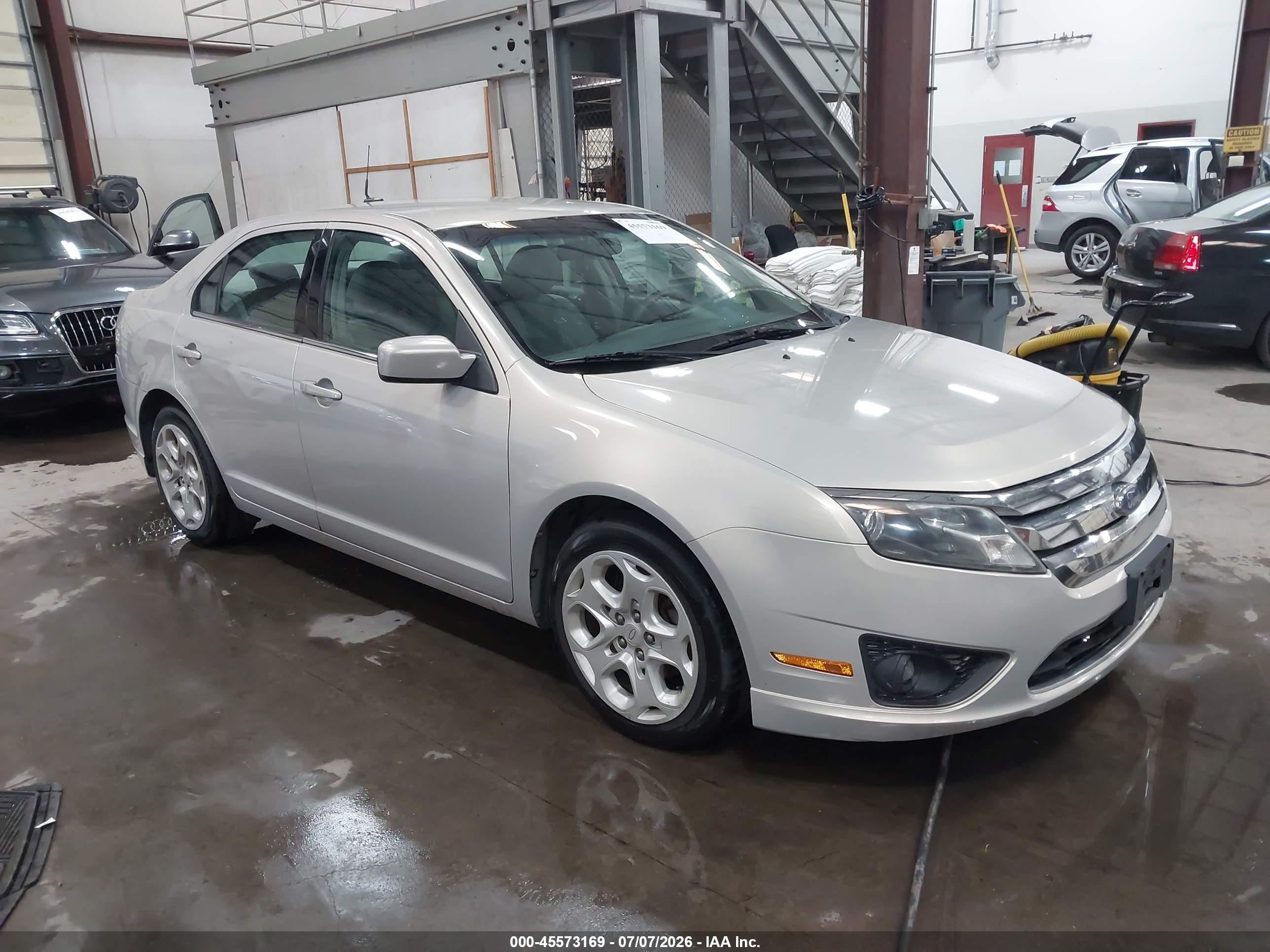 2010 Ford Fusion Se Beige vin: 3FAHP0HA8AR128604