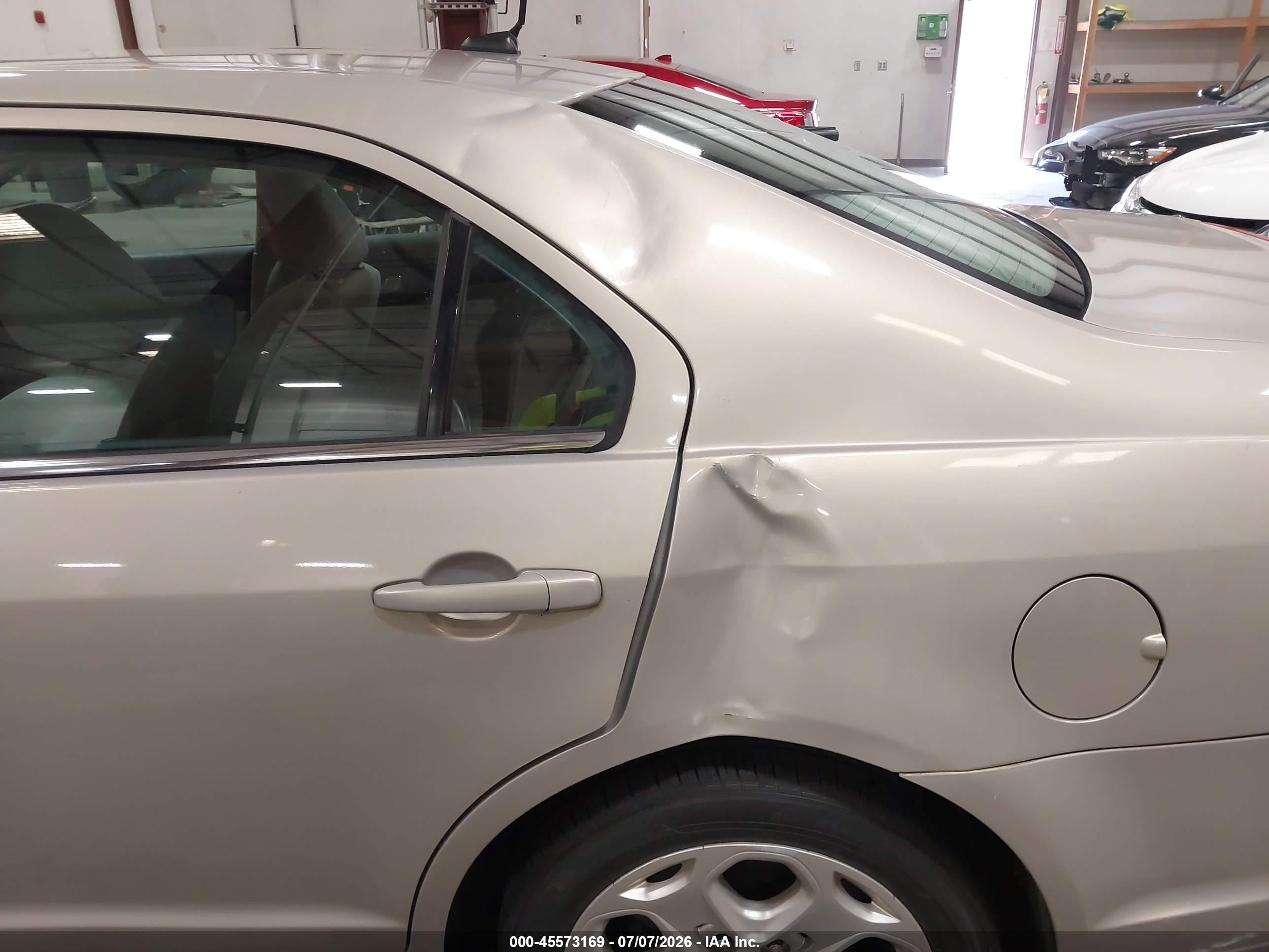 2010 Ford Fusion Se Beige vin: 3FAHP0HA8AR128604