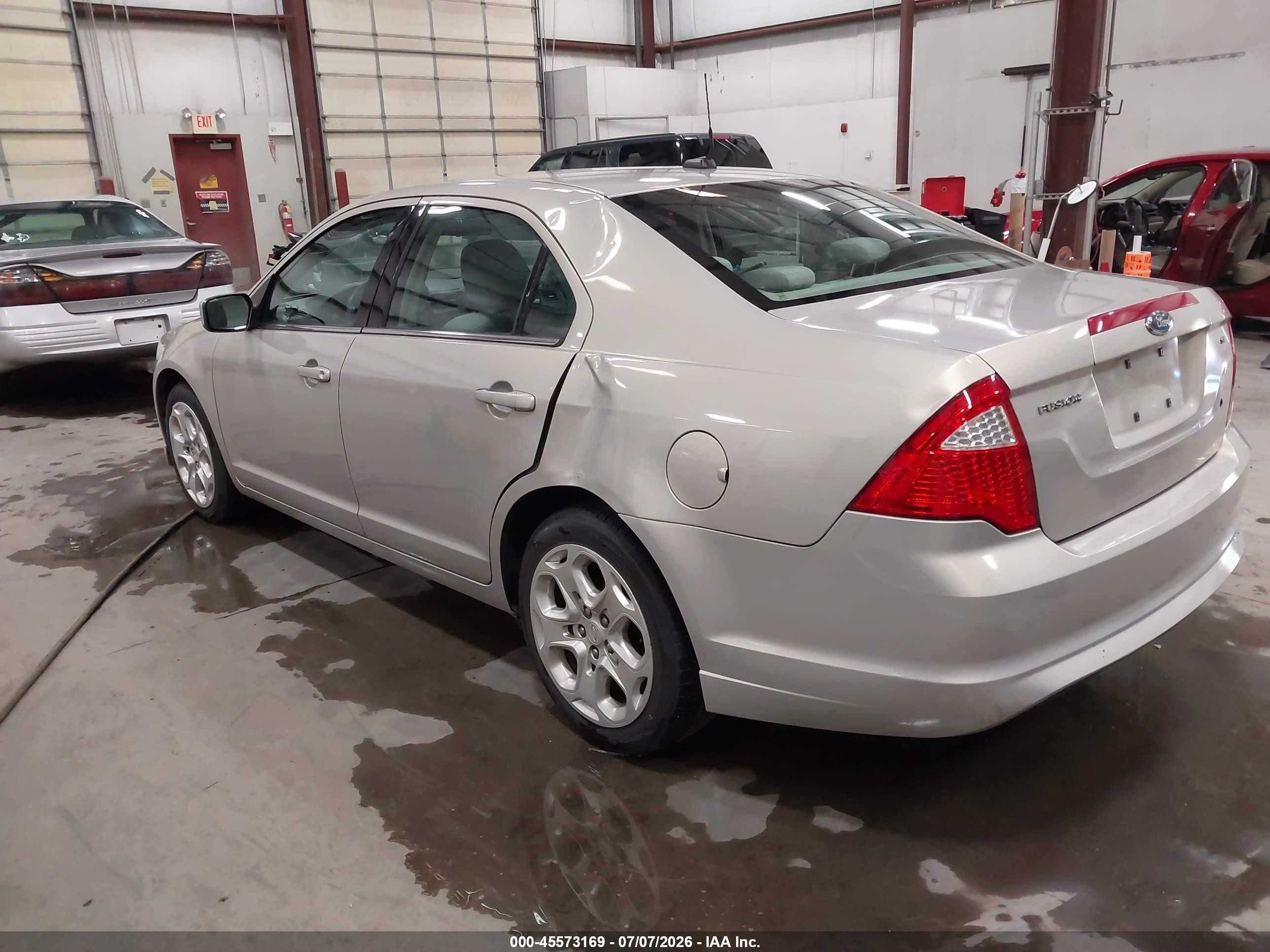 2010 Ford Fusion Se Beige vin: 3FAHP0HA8AR128604