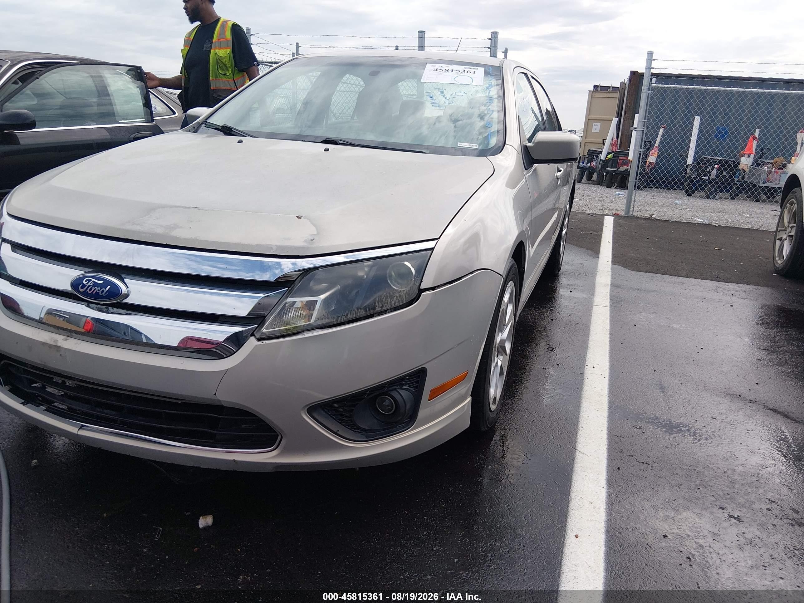 2010 Ford Fusion Se Silver vin: 3FAHP0HA8AR142101