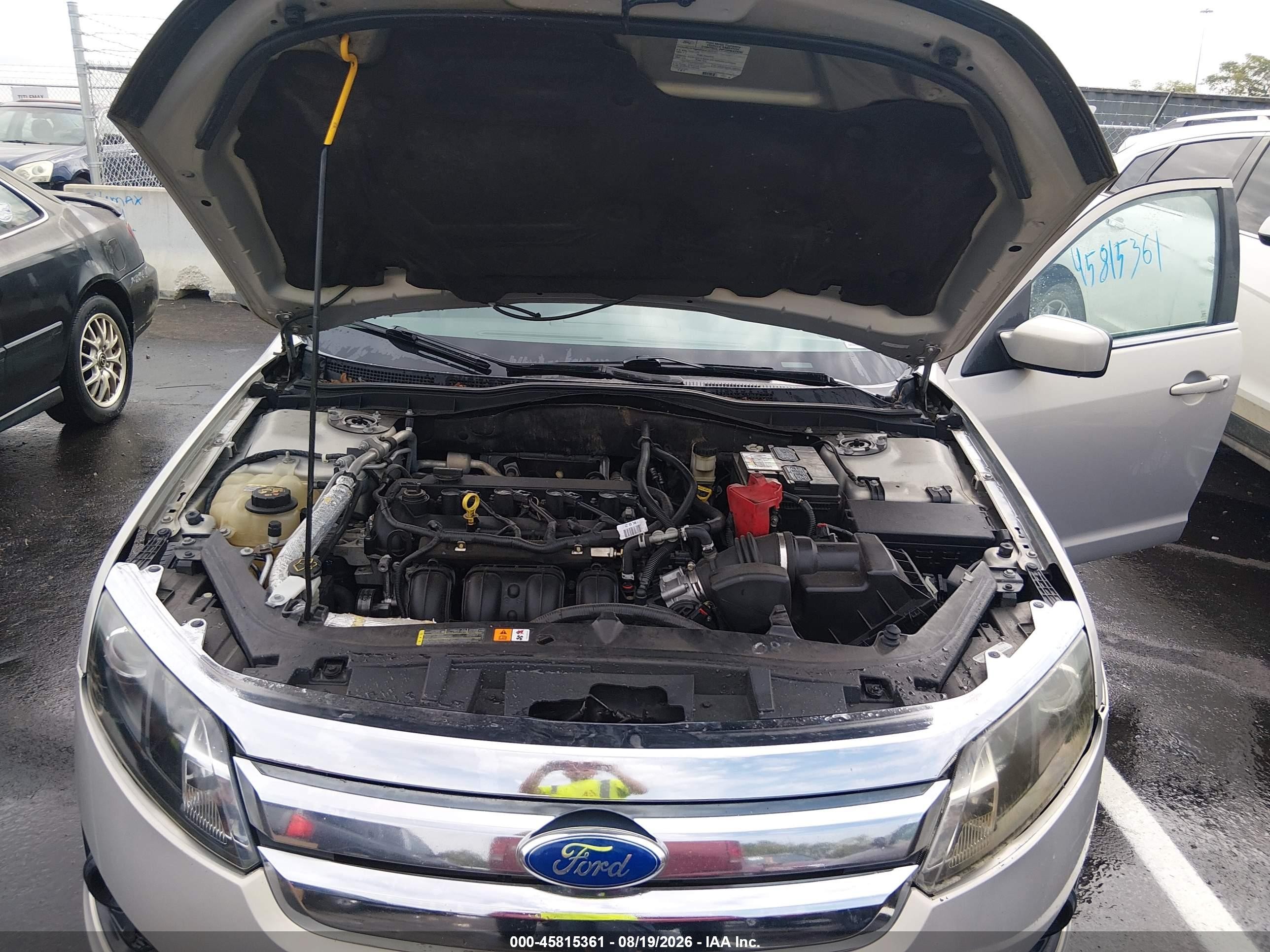 2010 Ford Fusion Se Silver vin: 3FAHP0HA8AR142101