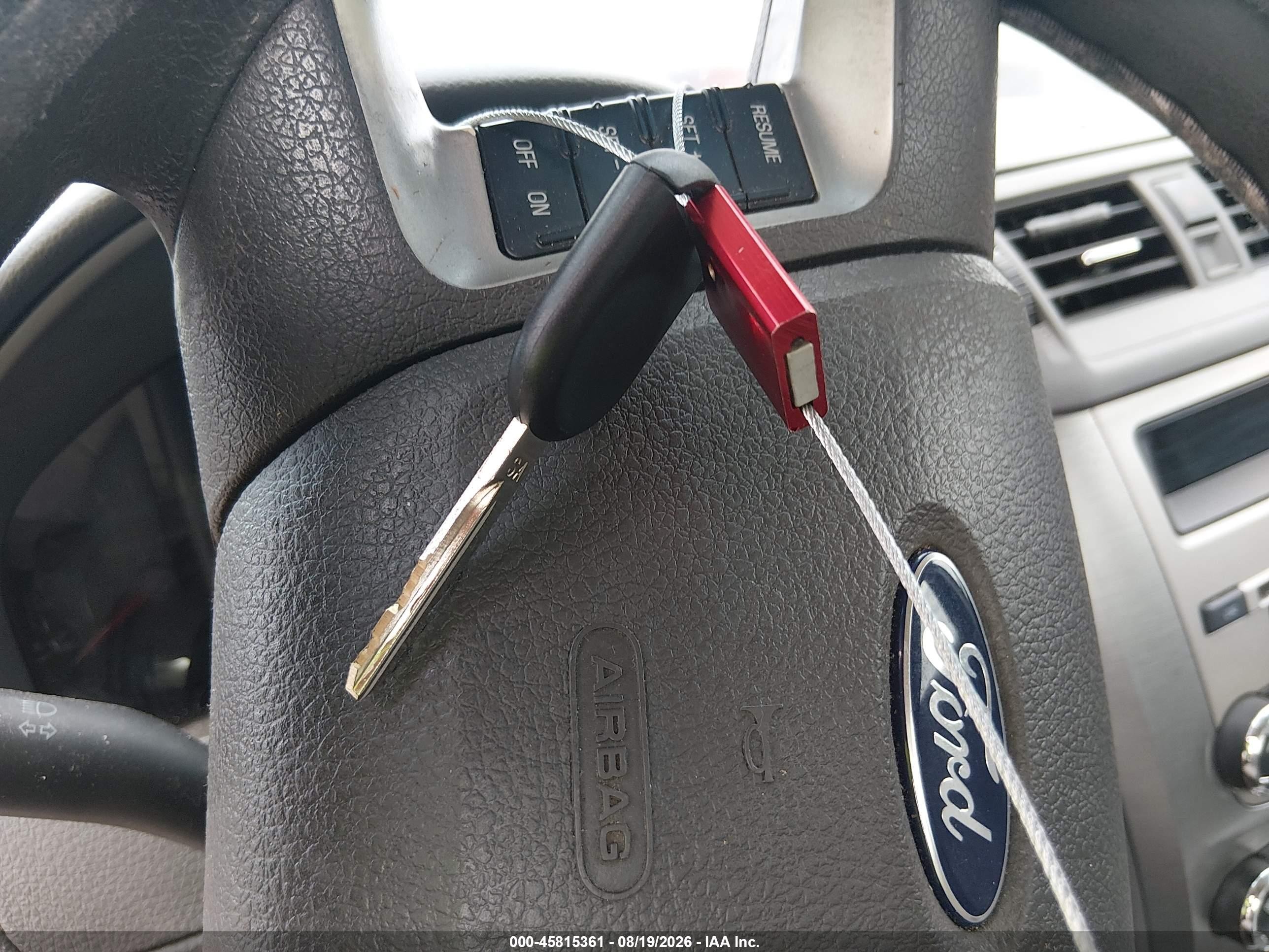 2010 Ford Fusion Se Silver vin: 3FAHP0HA8AR142101