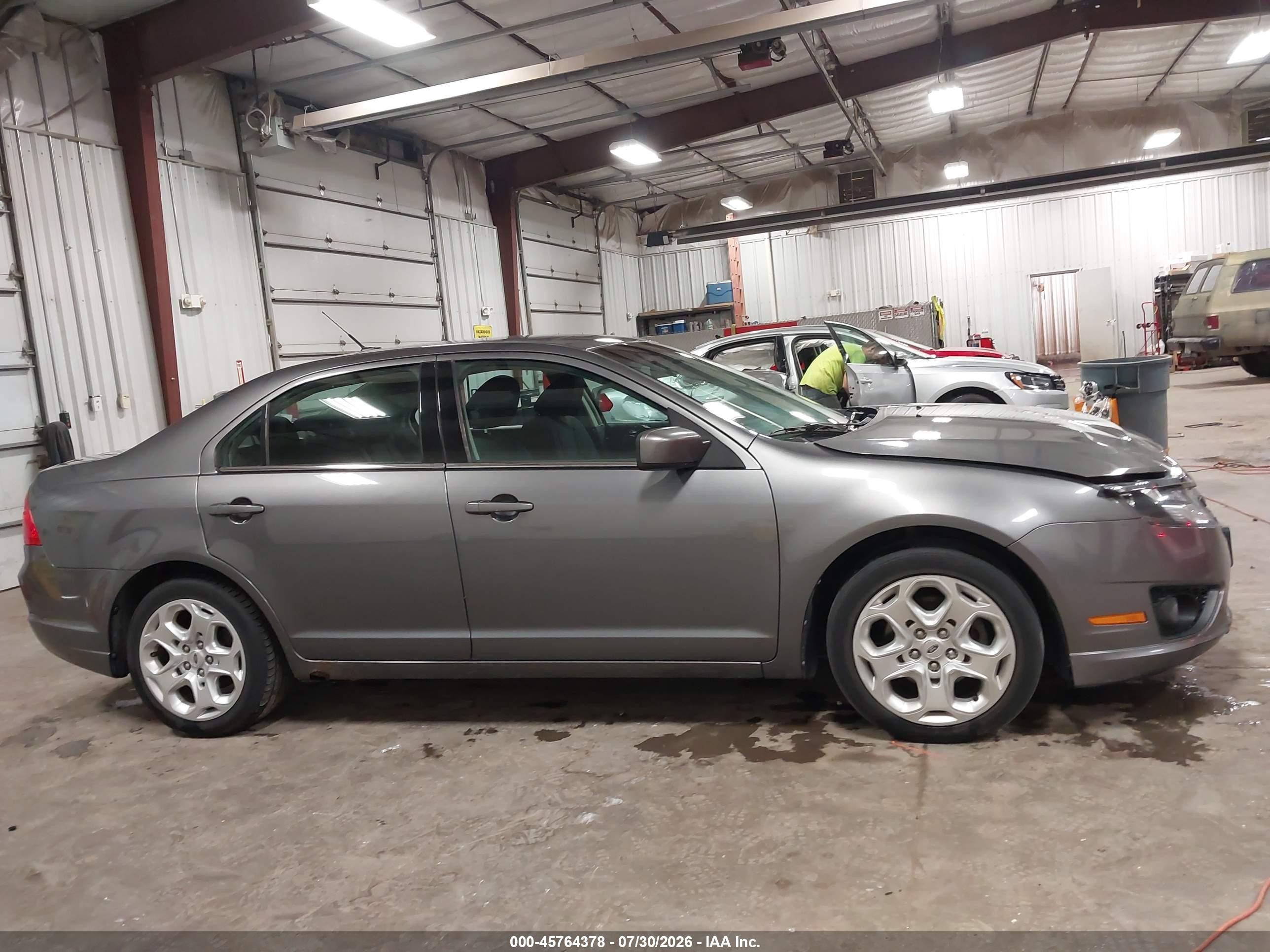 2010 Ford Fusion Se Серый vin: 3FAHP0HA8AR191105