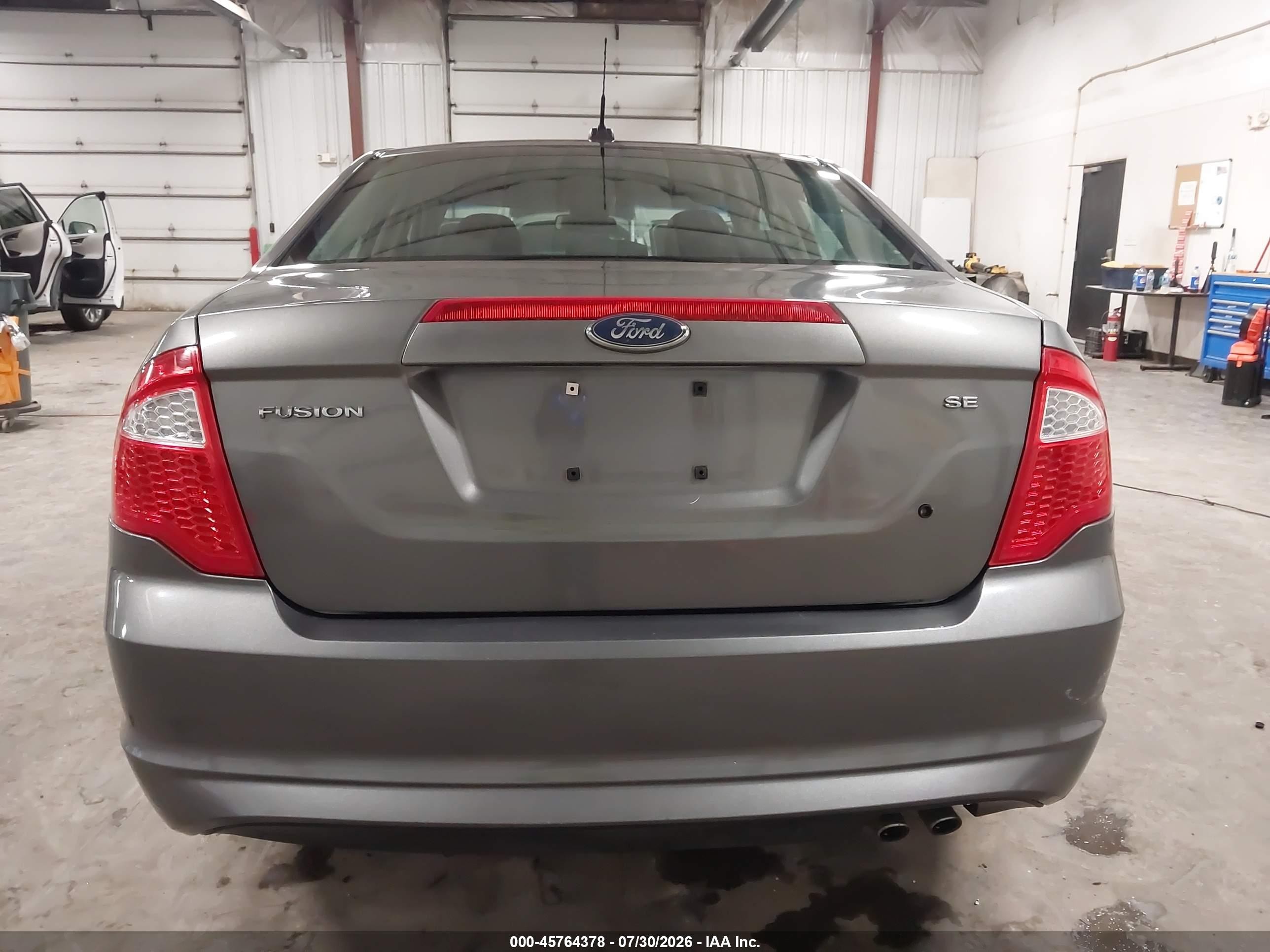 2010 Ford Fusion Se Серый vin: 3FAHP0HA8AR191105