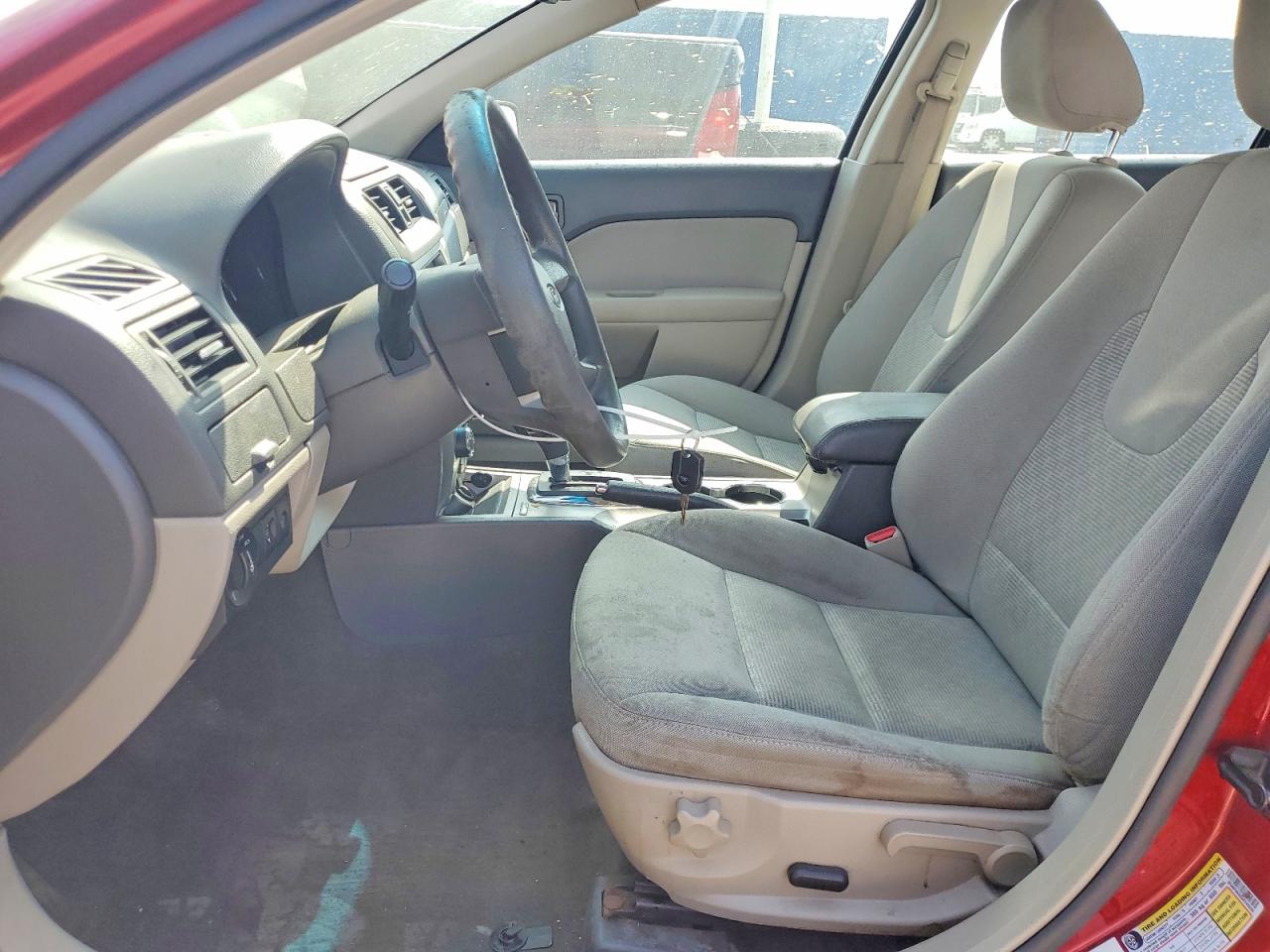 2010 Ford Fusion Se Red vin: 3FAHP0HA8AR249505