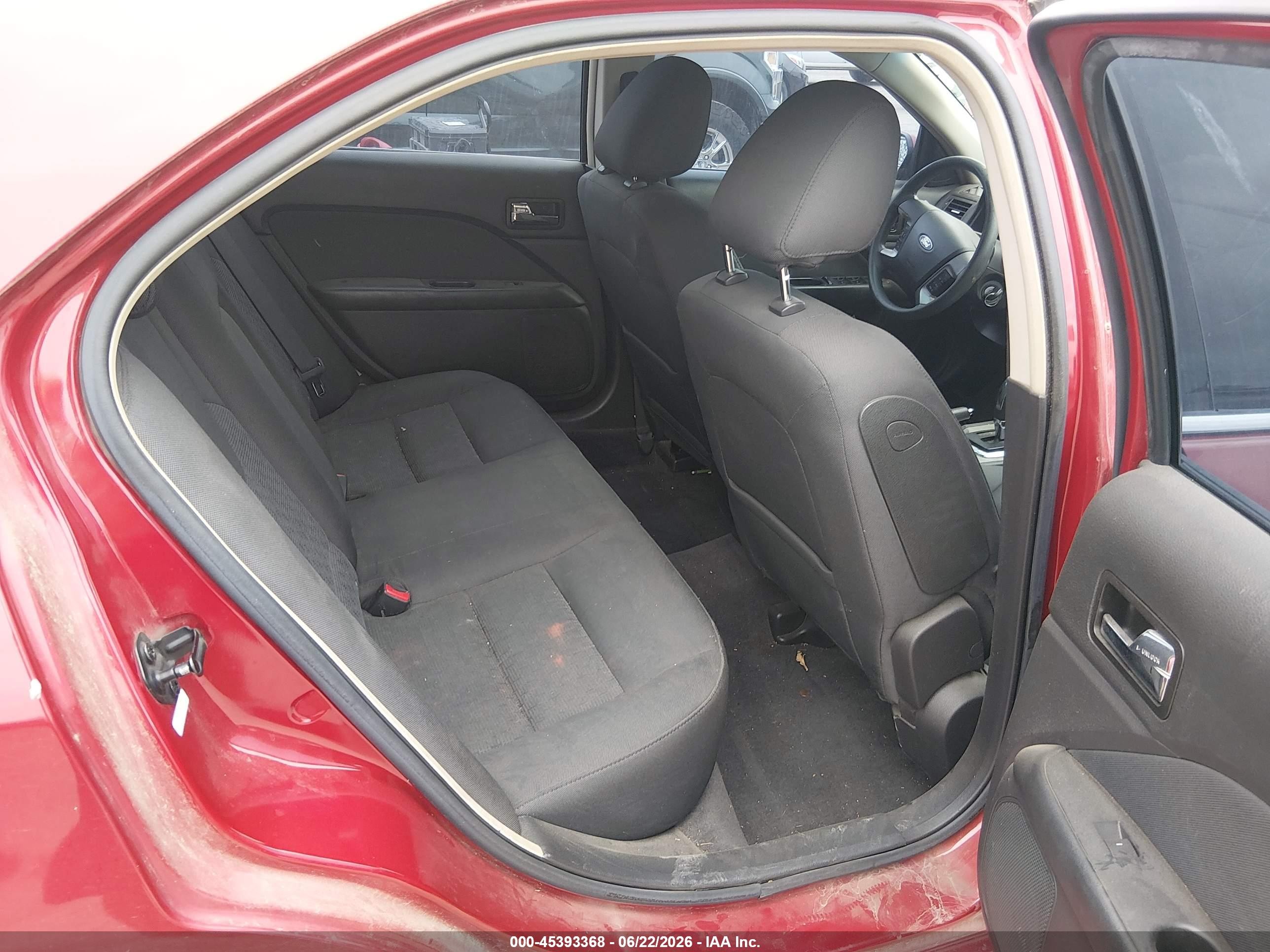 2010 Ford Fusion Se Red vin: 3FAHP0HA8AR253702