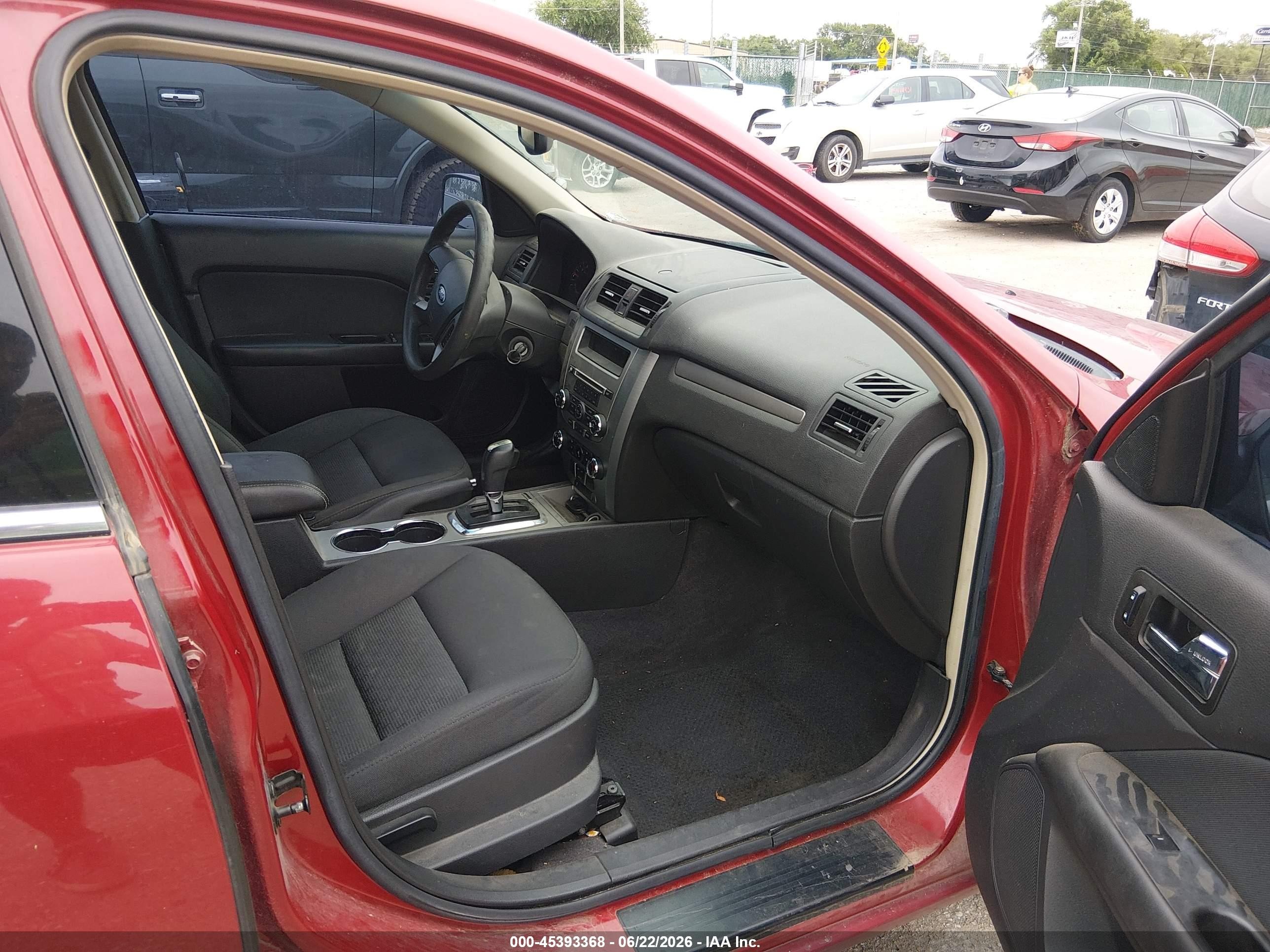 2010 Ford Fusion Se Red vin: 3FAHP0HA8AR253702