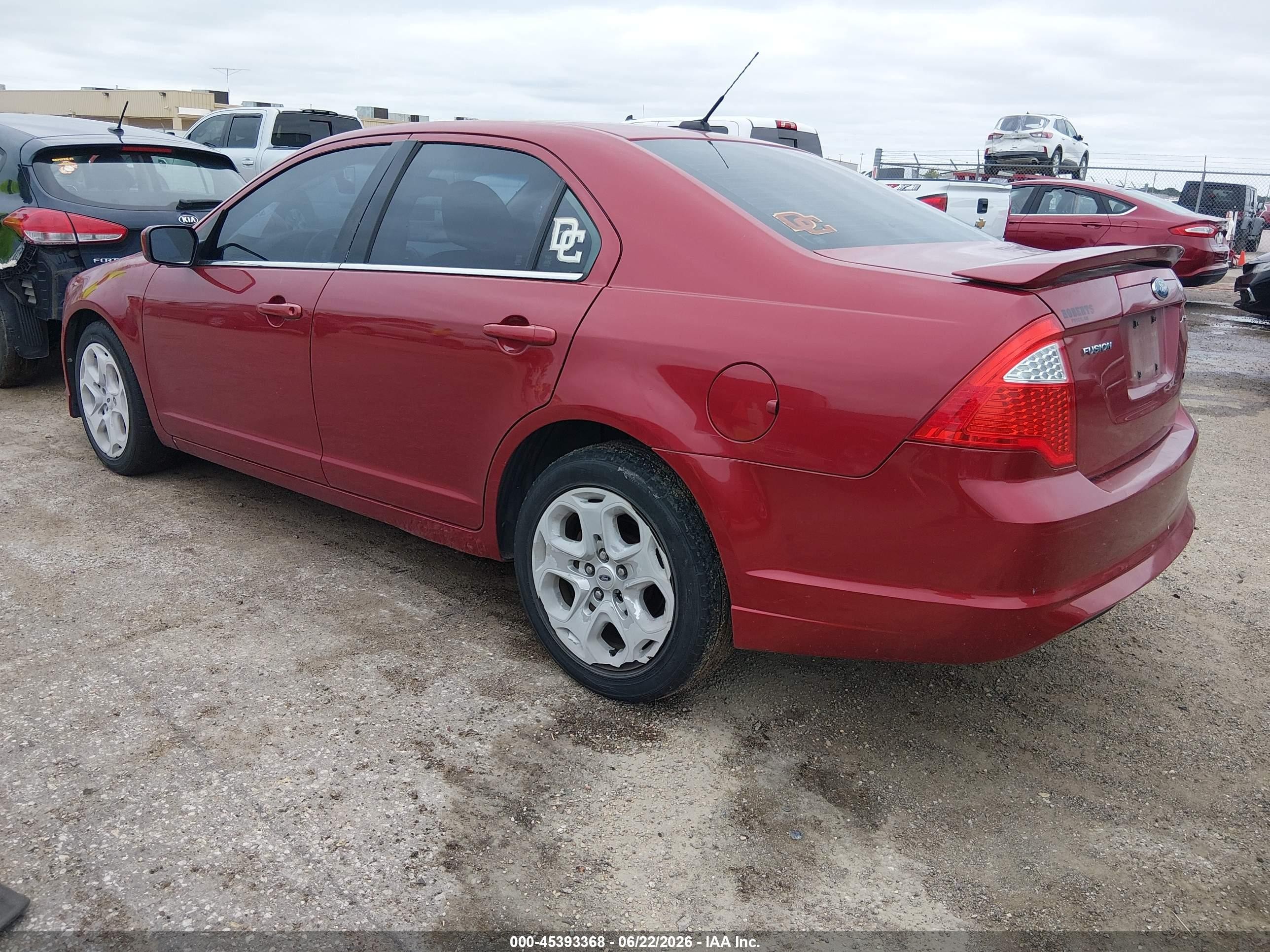2010 Ford Fusion Se Red vin: 3FAHP0HA8AR253702