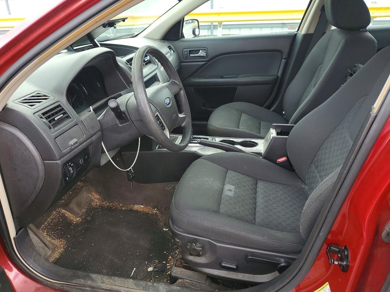 2010 Ford Fusion Se Red vin: 3FAHP0HA8AR261895