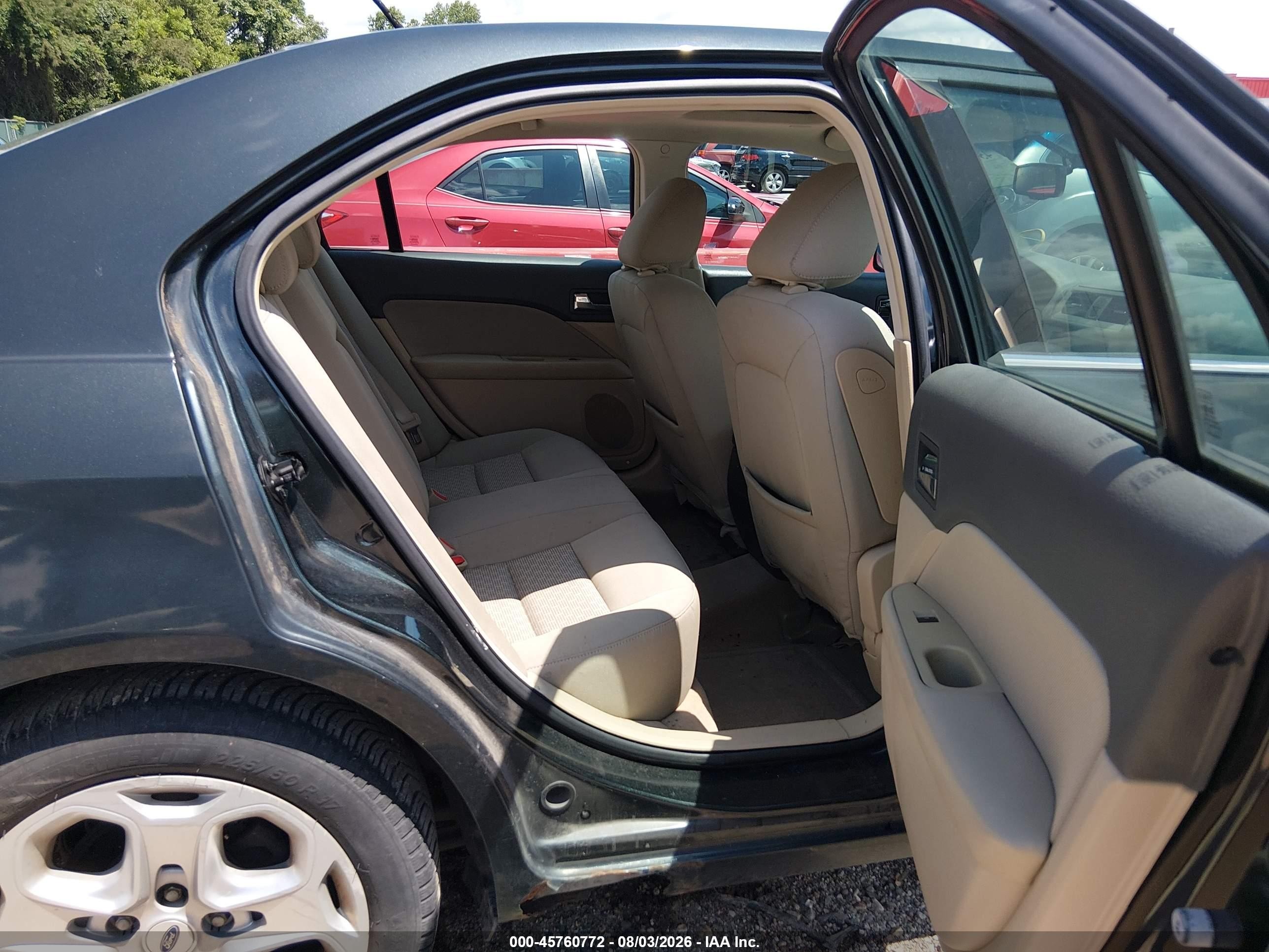 2010 Ford Fusion Se Black vin: 3FAHP0HA8AR275022