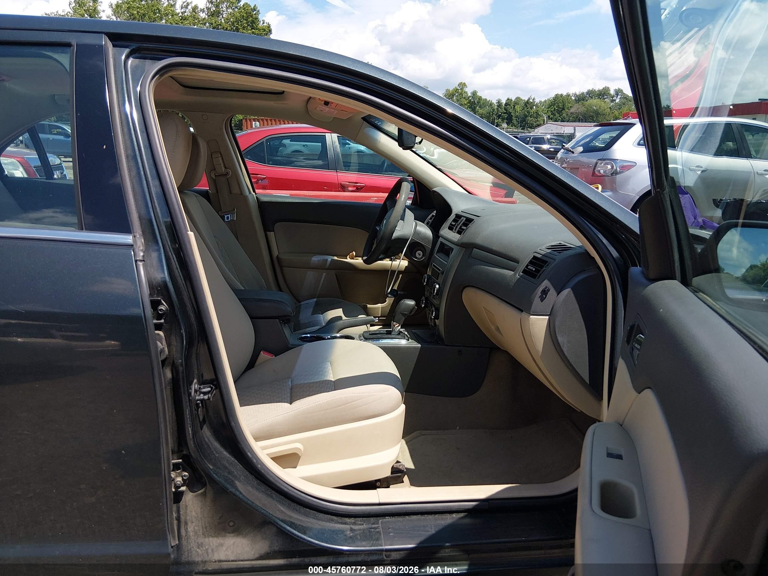 2010 Ford Fusion Se Black vin: 3FAHP0HA8AR275022