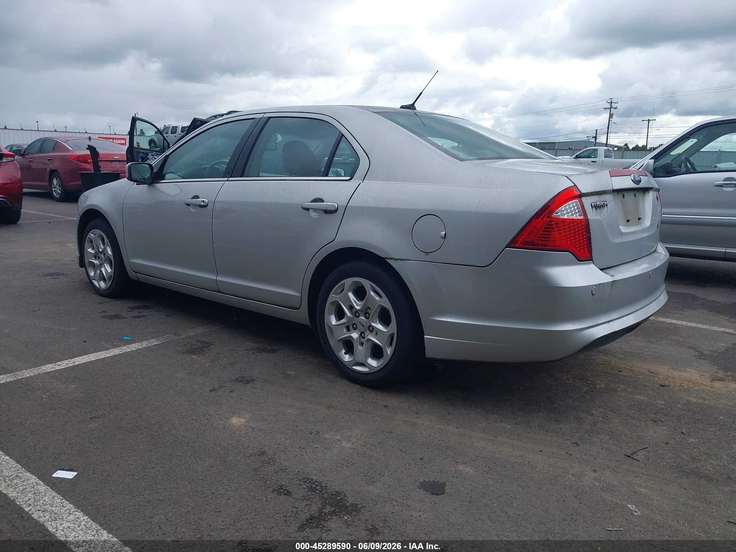 2010 Ford Fusion Se Silver vin: 3FAHP0HA8AR285744