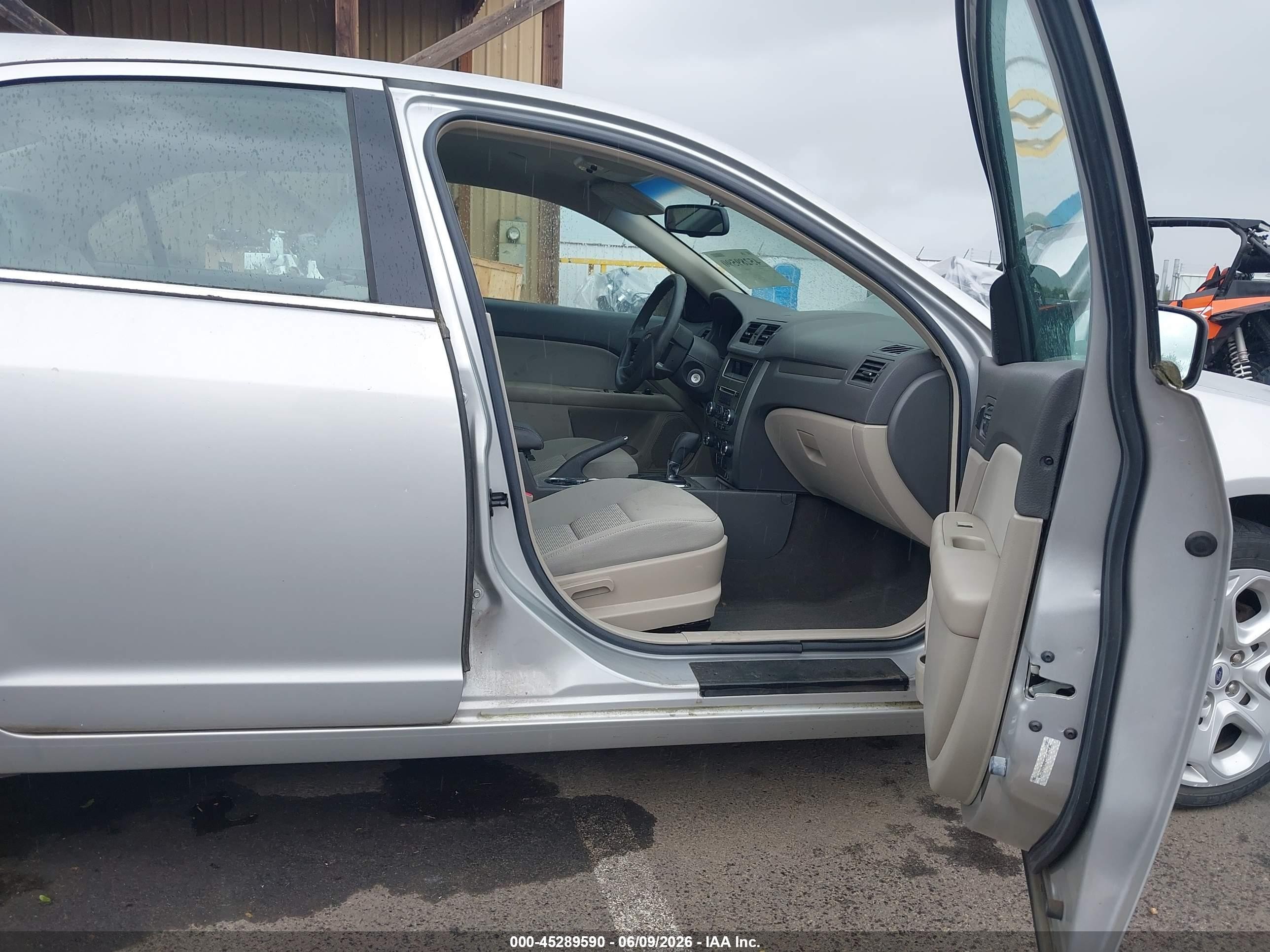 2010 Ford Fusion Se Silver vin: 3FAHP0HA8AR285744
