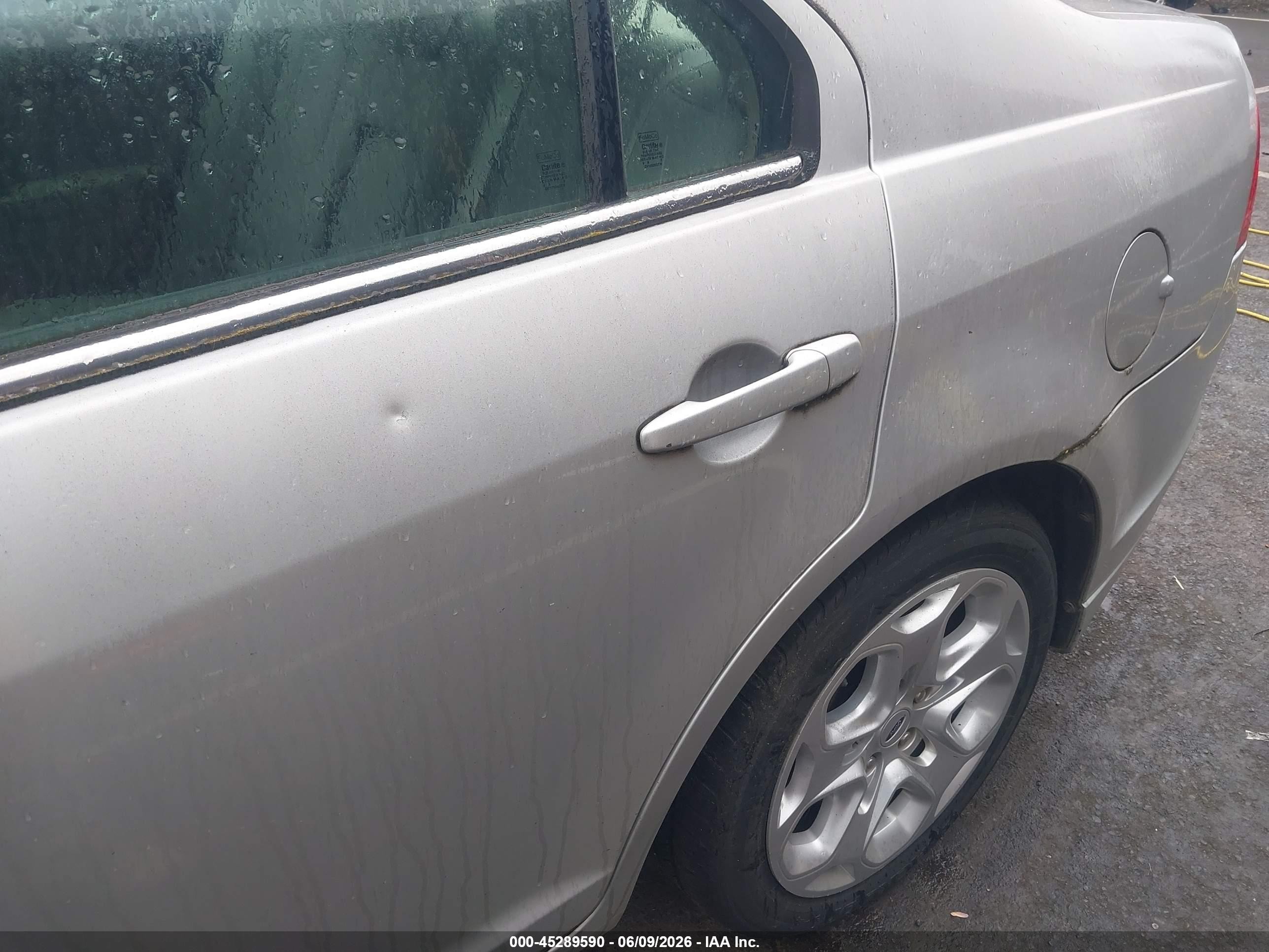 2010 Ford Fusion Se Silver vin: 3FAHP0HA8AR285744