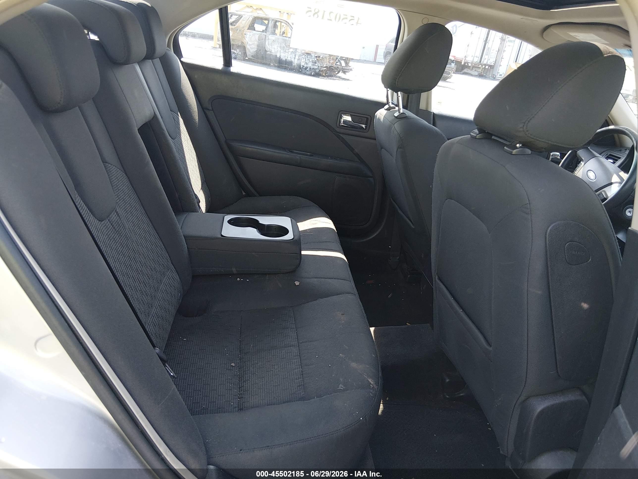 2010 Ford Fusion Se Silver vin: 3FAHP0HA8AR328690