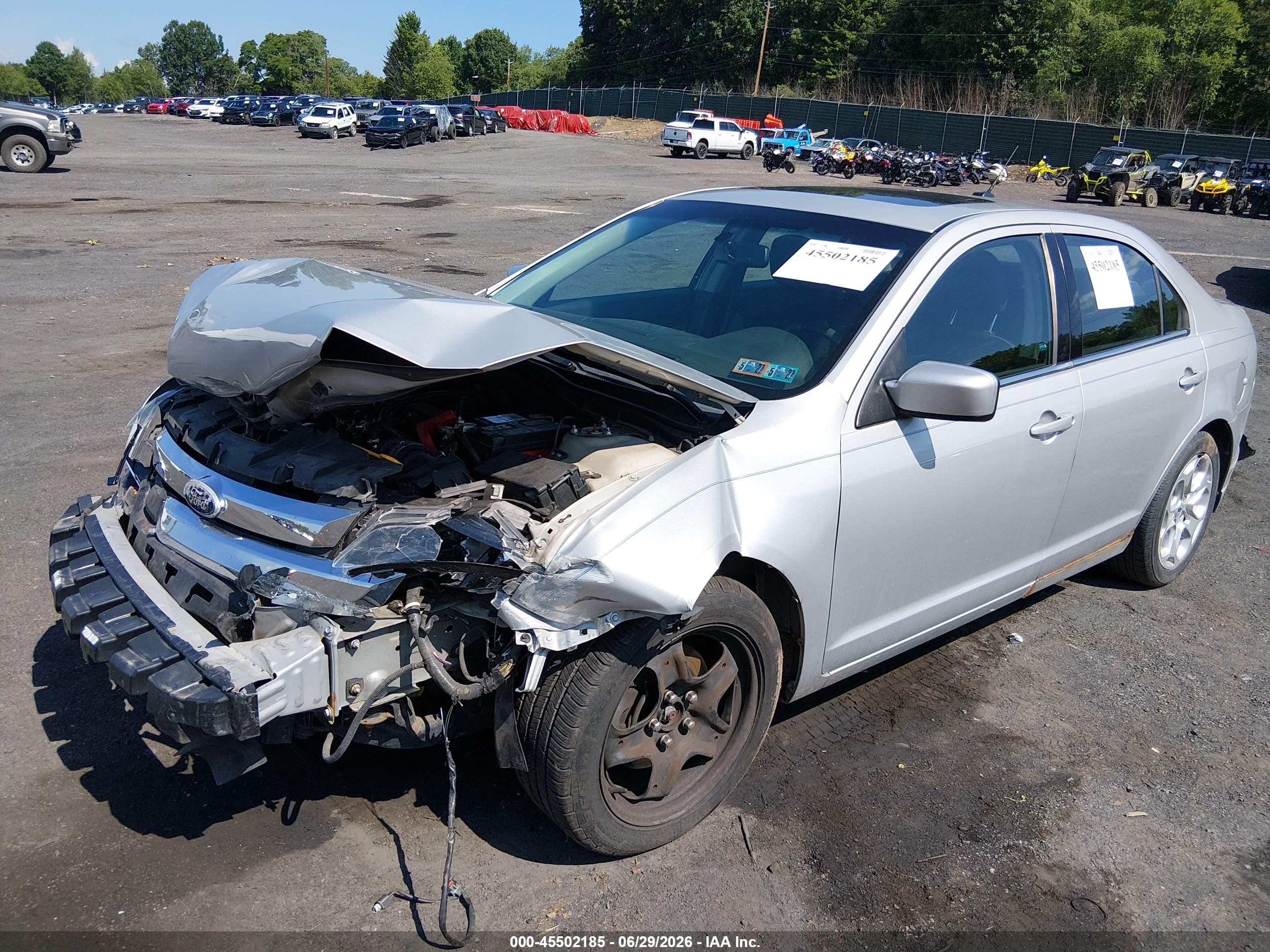 2010 Ford Fusion Se Silver vin: 3FAHP0HA8AR328690