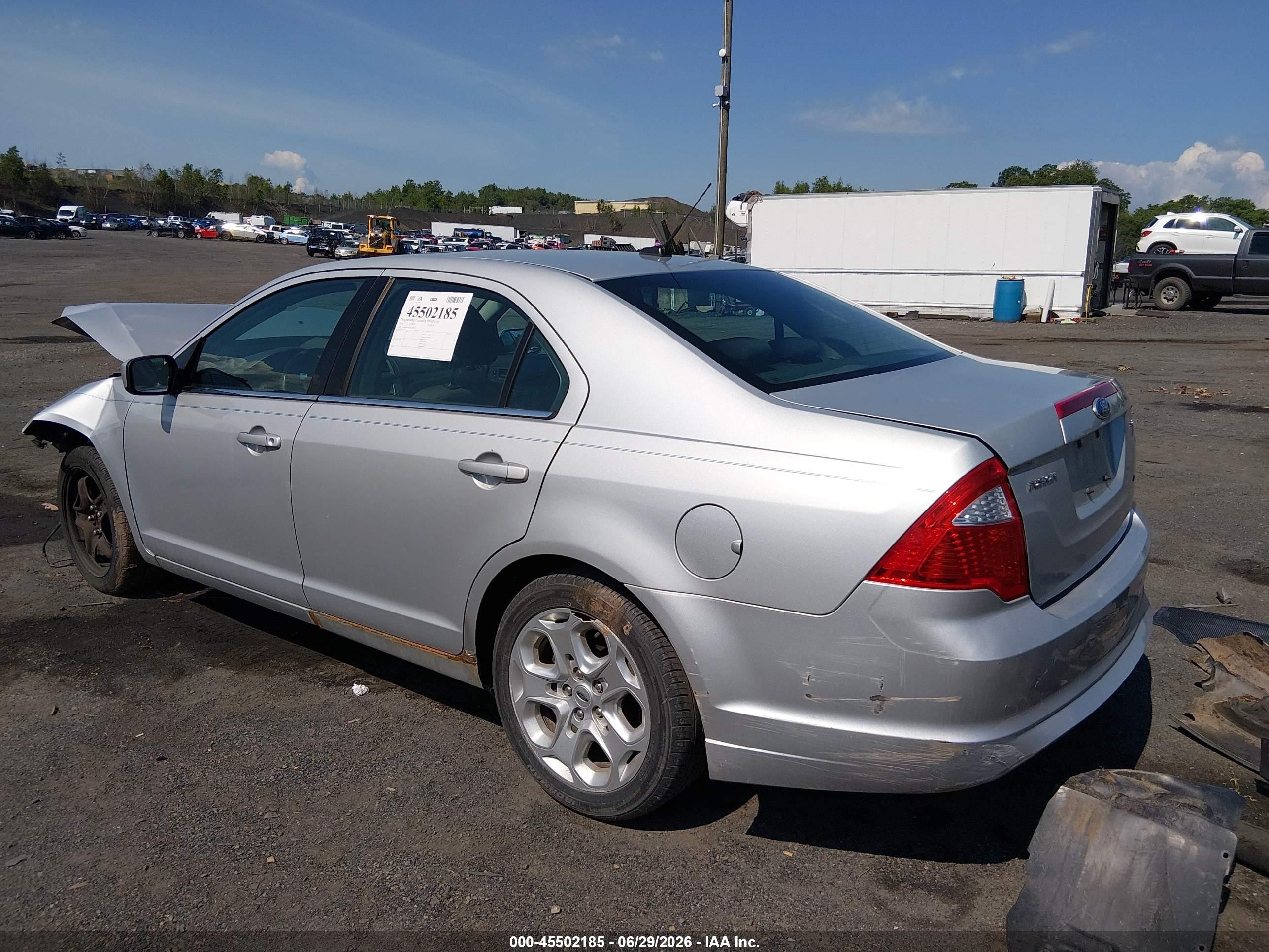 2010 Ford Fusion Se Silver vin: 3FAHP0HA8AR328690