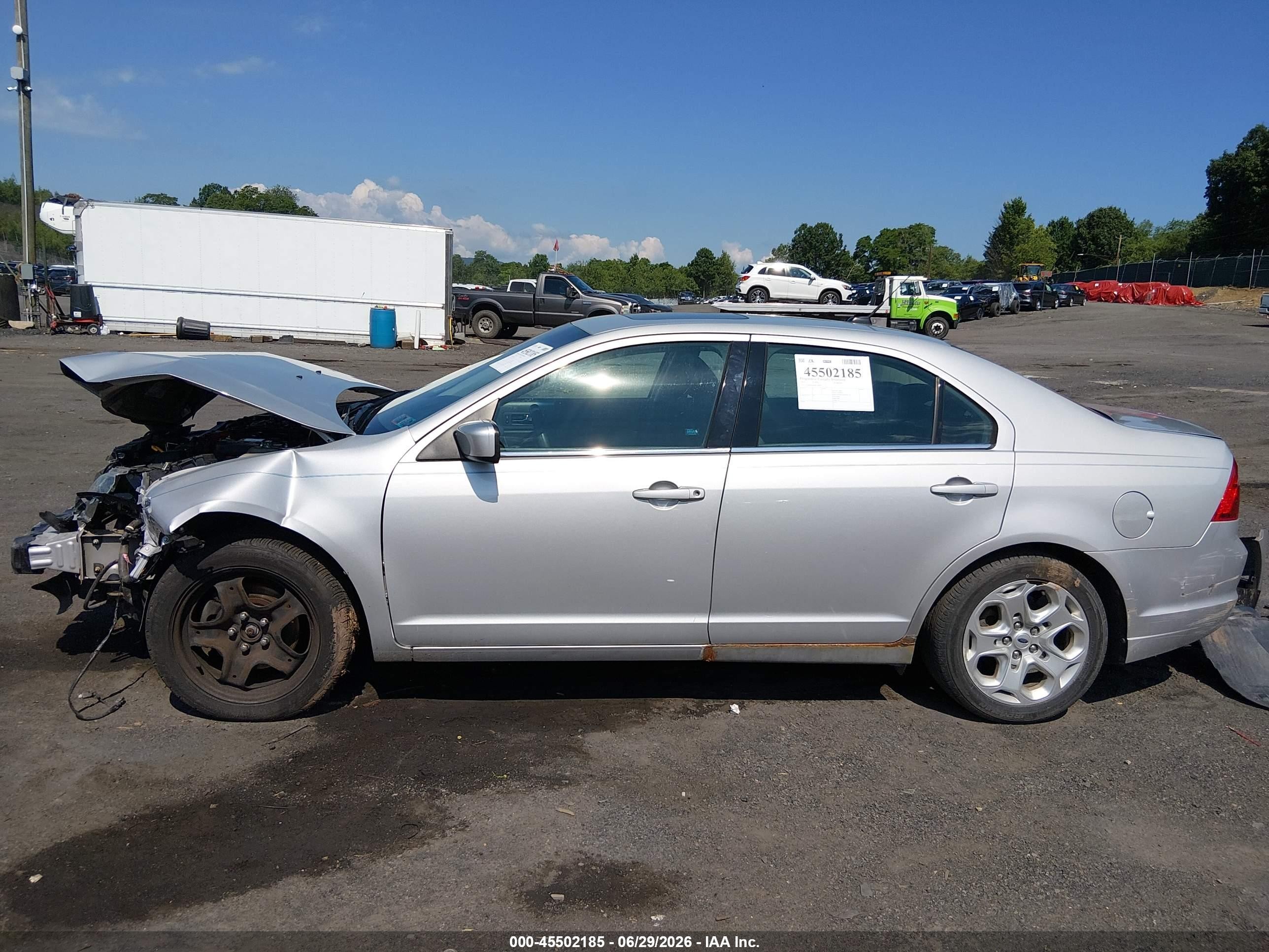 2010 Ford Fusion Se Silver vin: 3FAHP0HA8AR328690