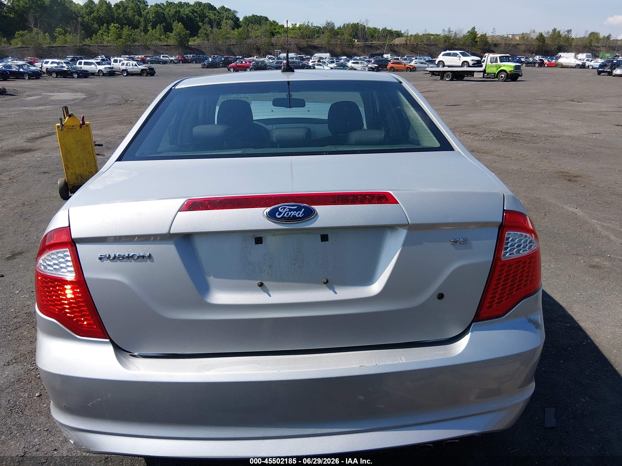 2010 Ford Fusion Se Silver vin: 3FAHP0HA8AR328690