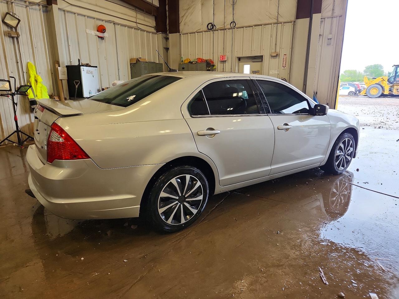 2010 Ford Fusion Se Silver vin: 3FAHP0HA8AR365657
