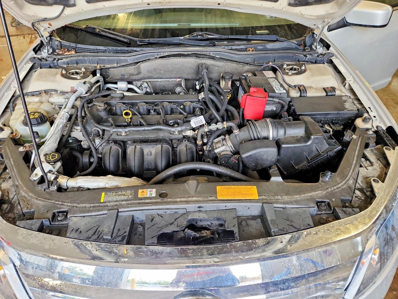 2010 Ford Fusion Se Silver vin: 3FAHP0HA8AR365657