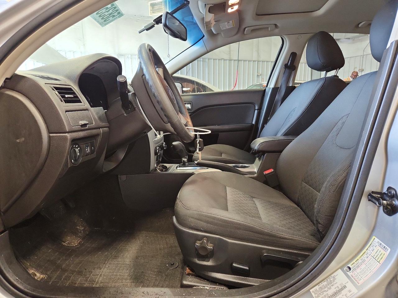 2010 Ford Fusion Se Silver vin: 3FAHP0HA8AR365657